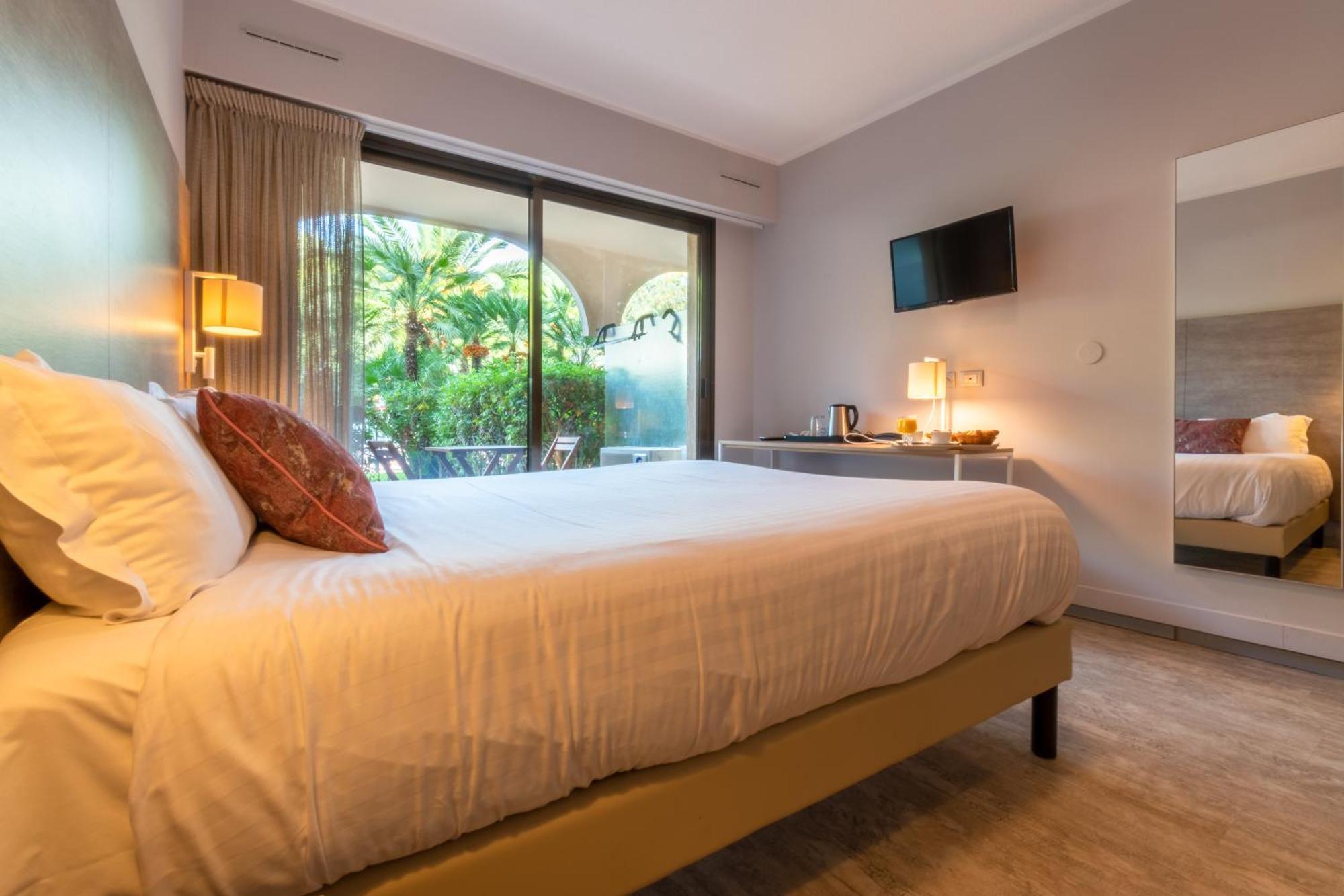 Double Room with little private garden,1284835969:JPEG