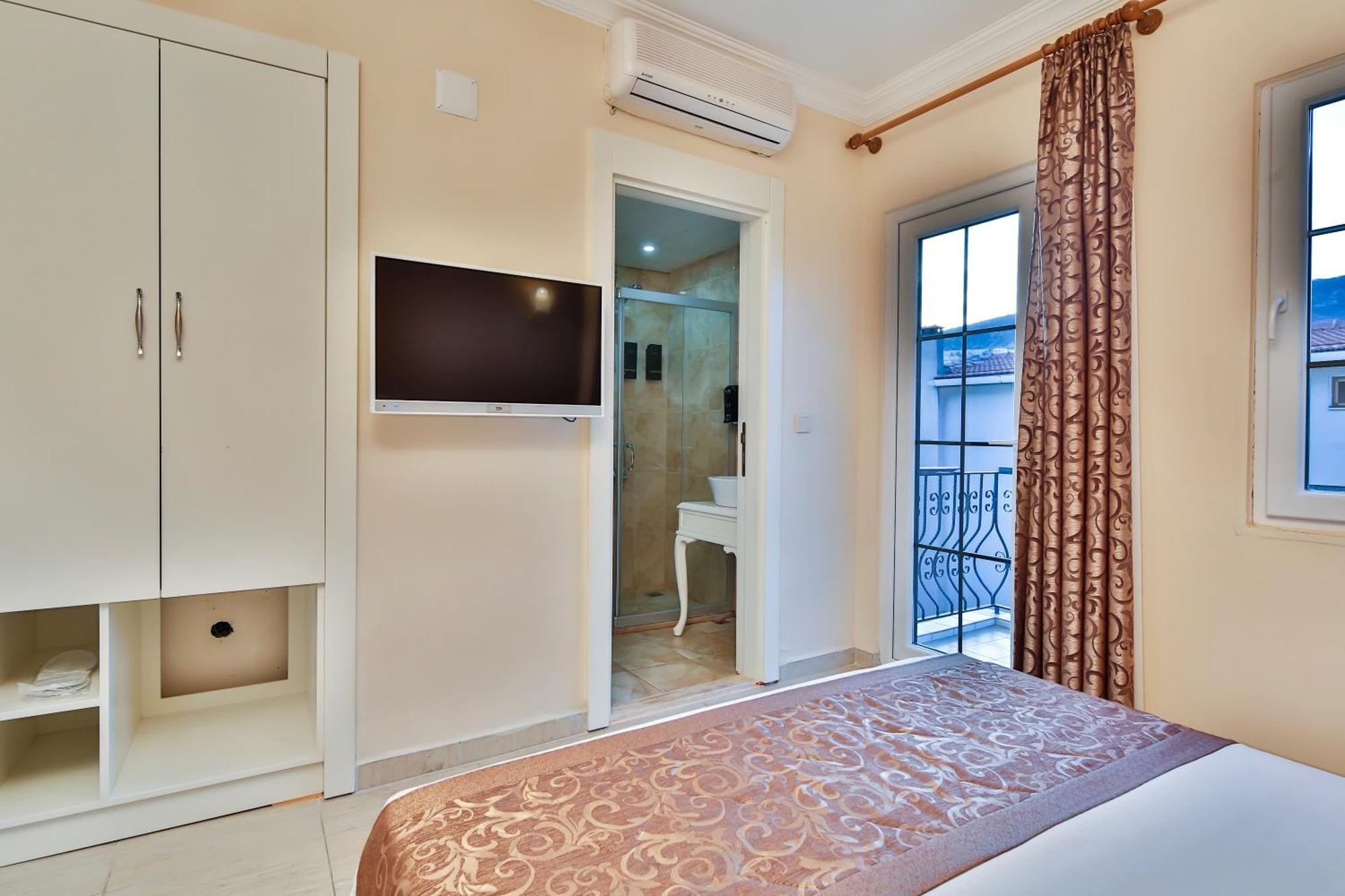 Double Room Garden View