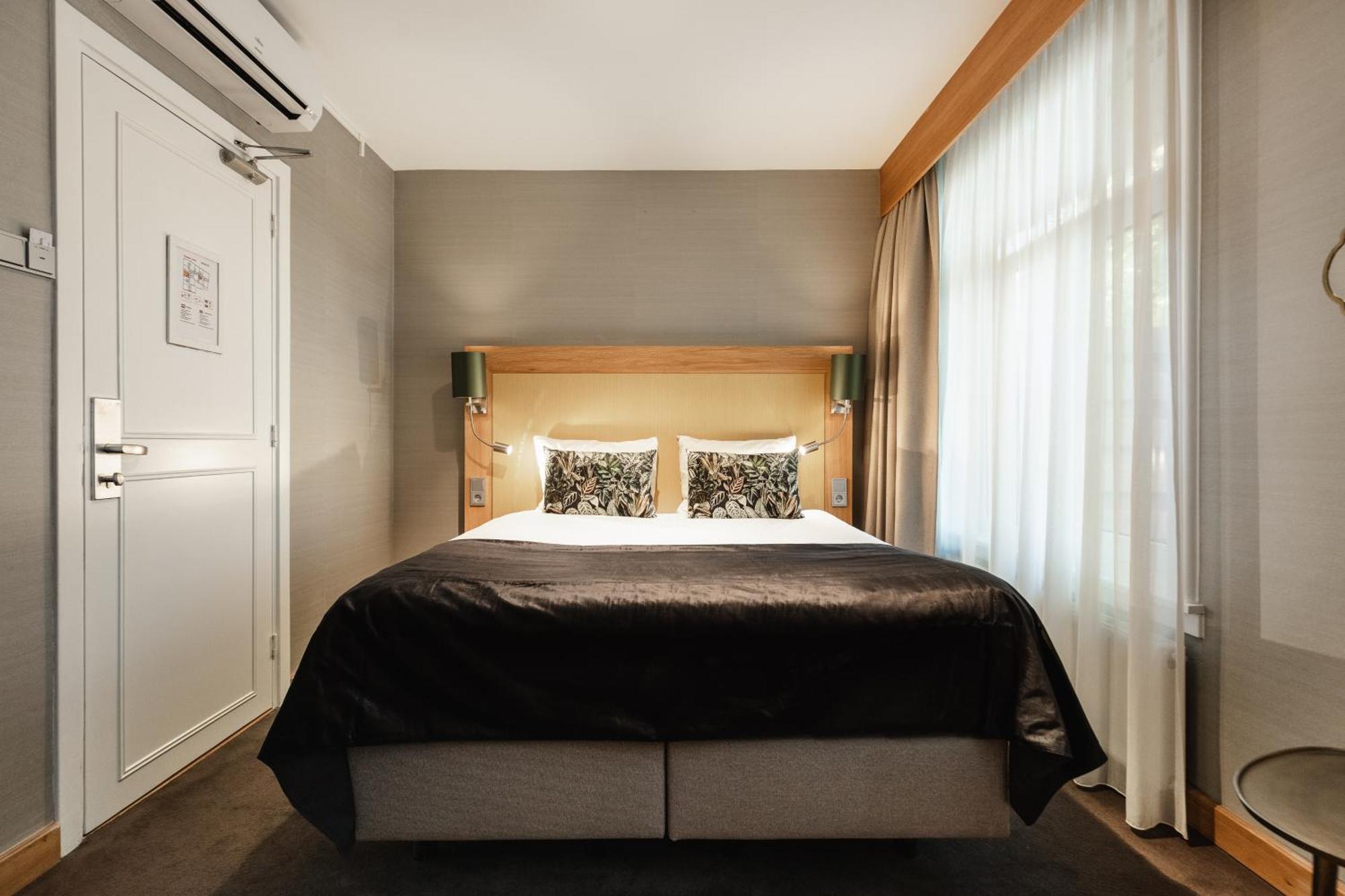 Small Queen Room,1275166027:JPEG