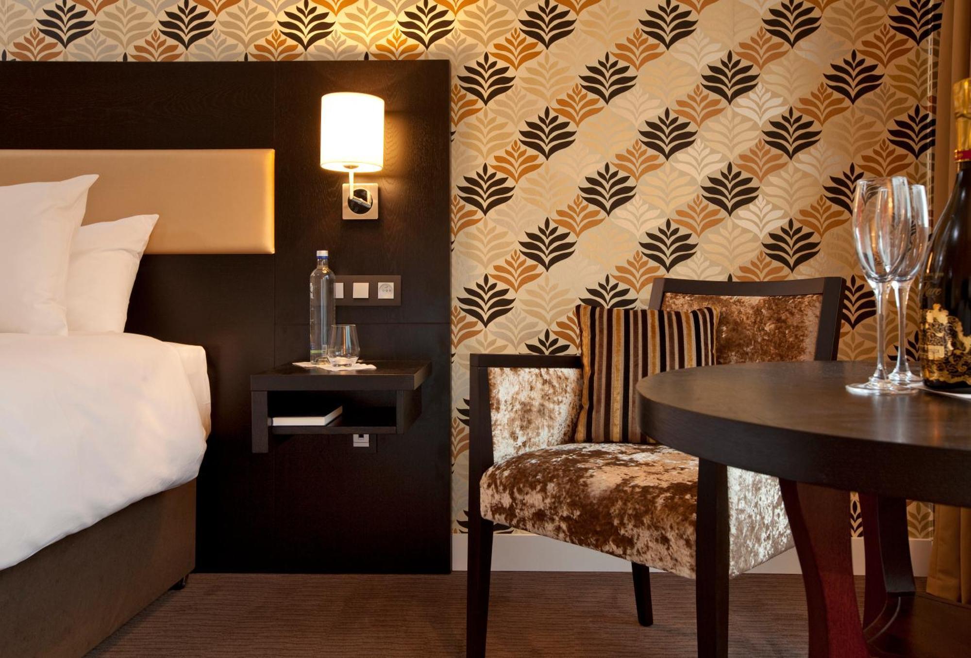 Classic Double Room,1716966279:JPEG