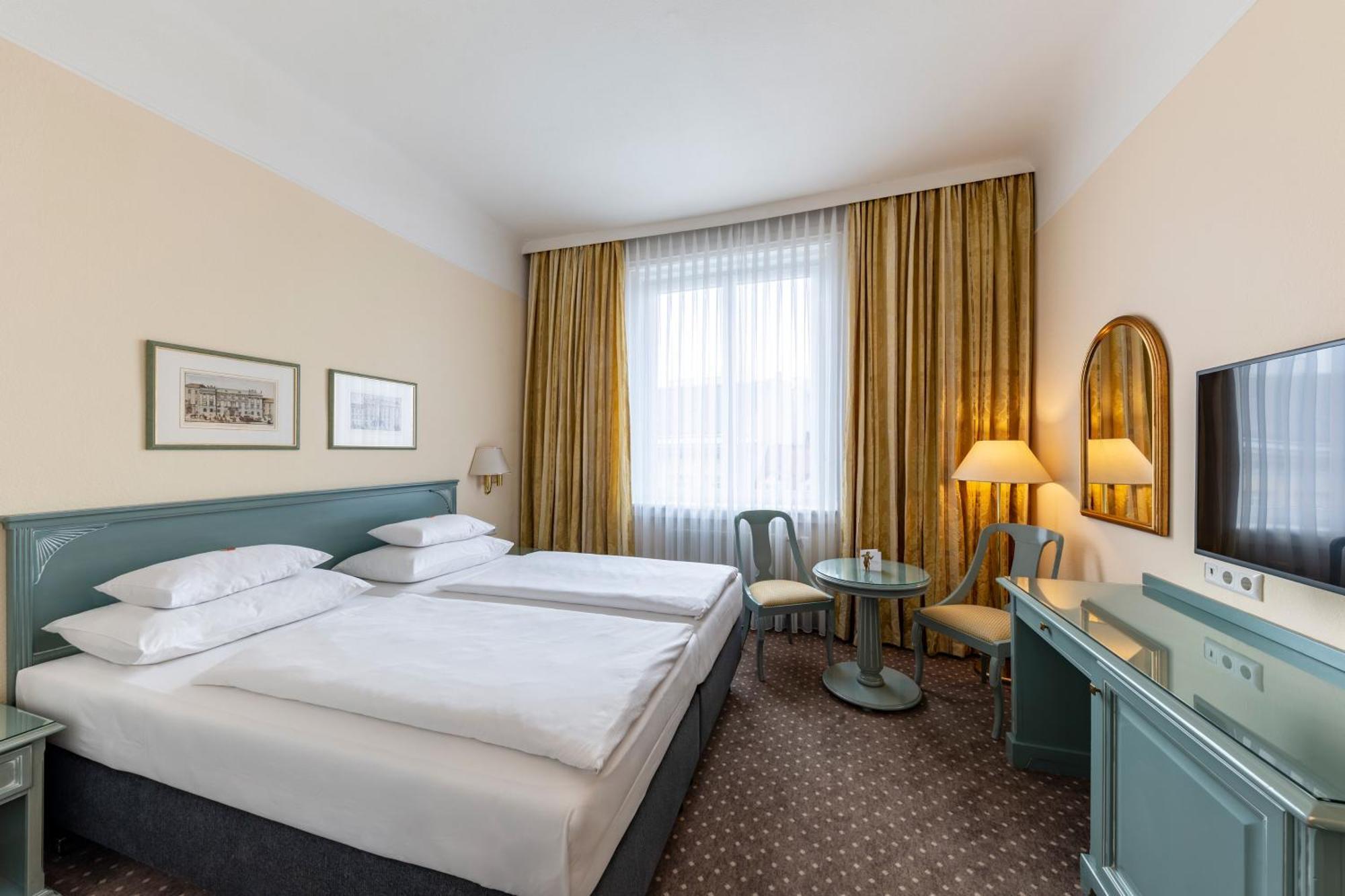 Double Room,1646332397:JPEG
