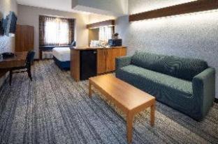 One-Bedroom King Suite Non-Smoking,1275351844:JPEG