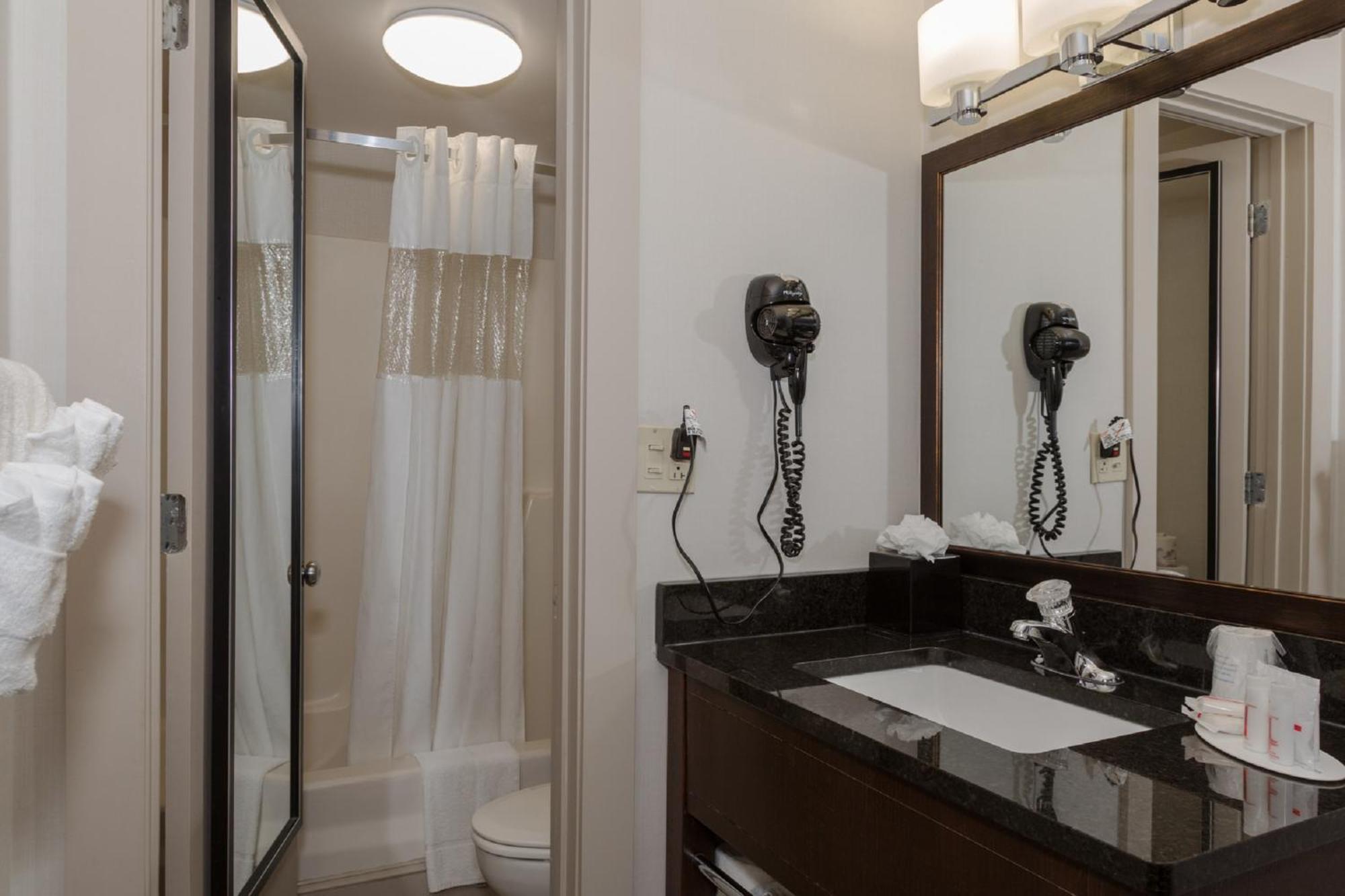 Double Room Two Double Beds Non-Smoking