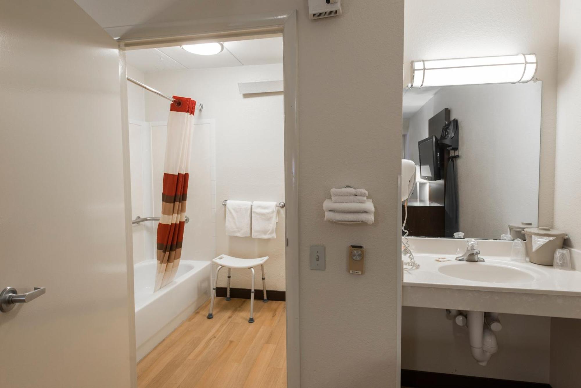 Deluxe King Room Disability Access Roll Shower Smoke