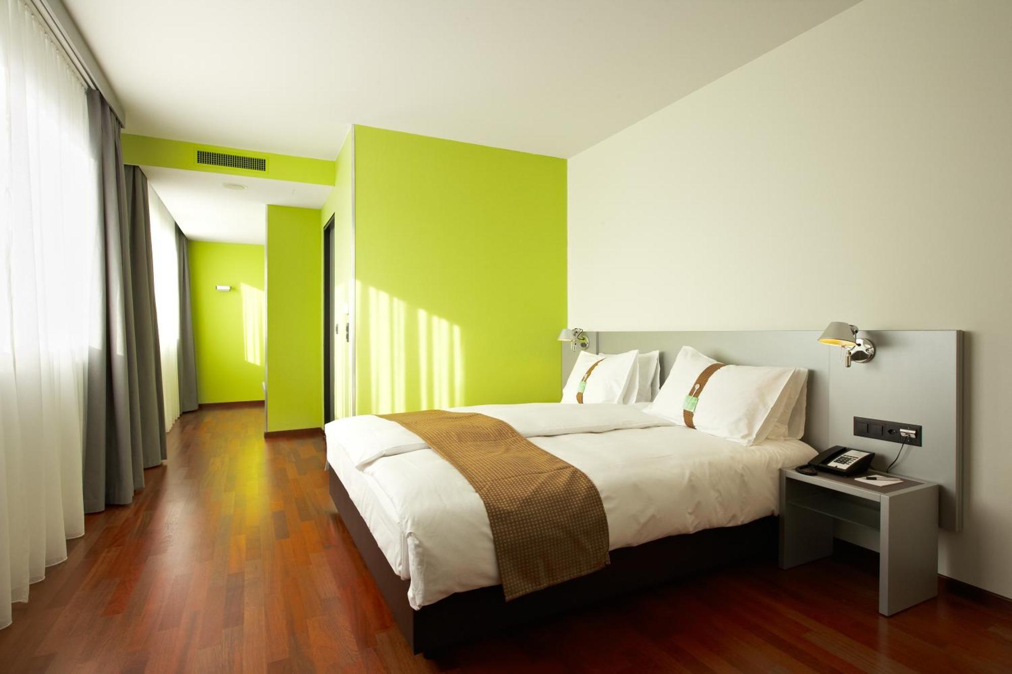 Premium Corner King Room,1275453310:JPEG