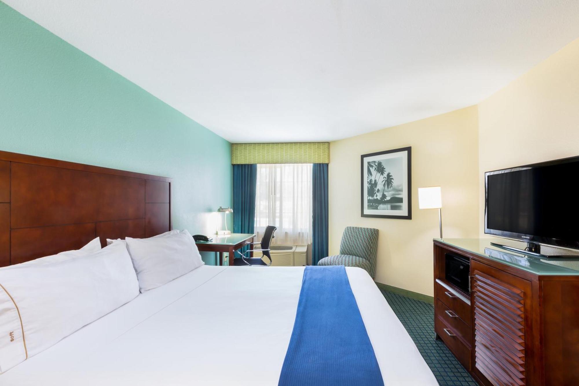 Executive King Room,1438490443:JPEG