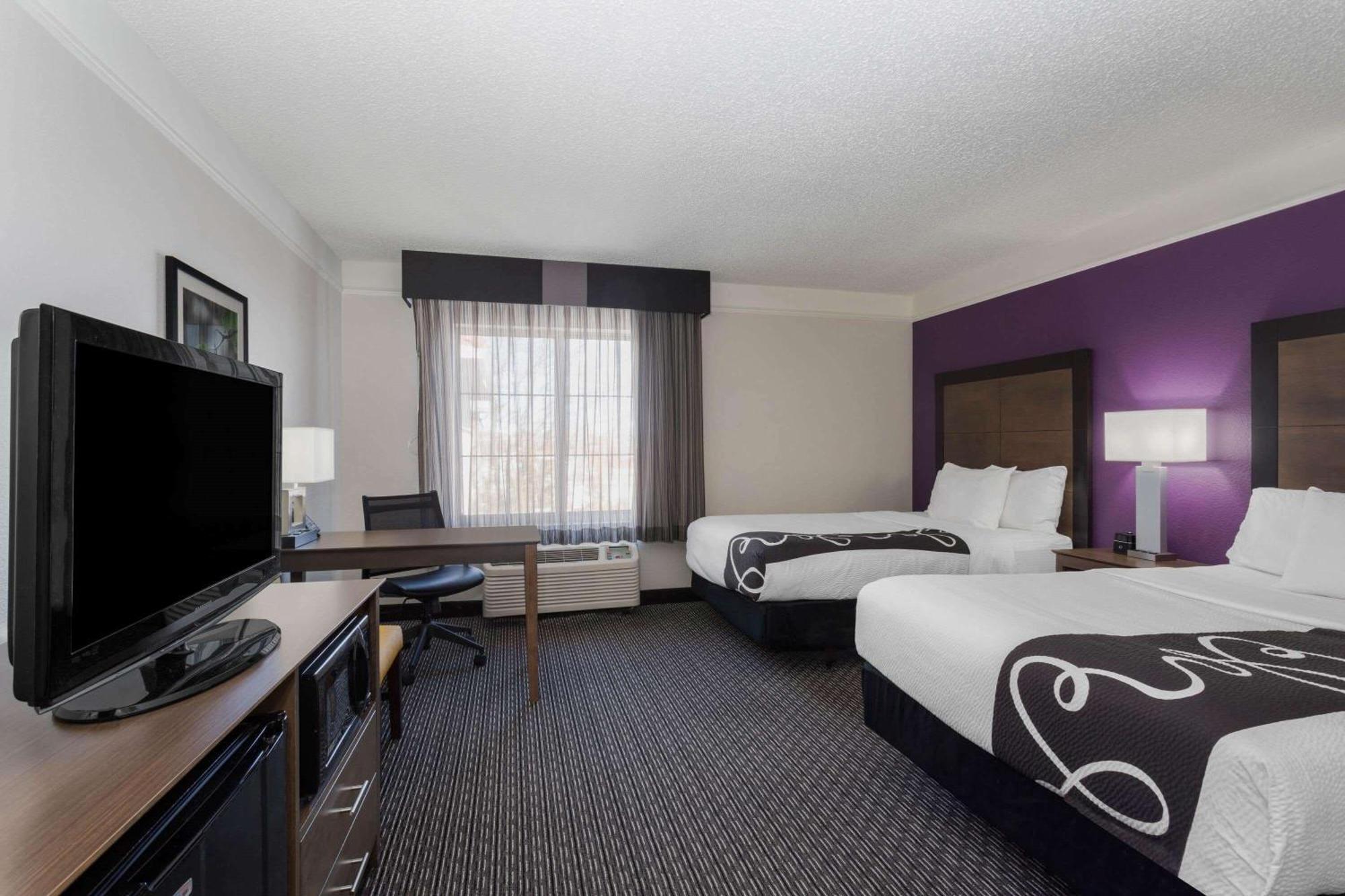 Deluxe Double Room with Two Double Beds