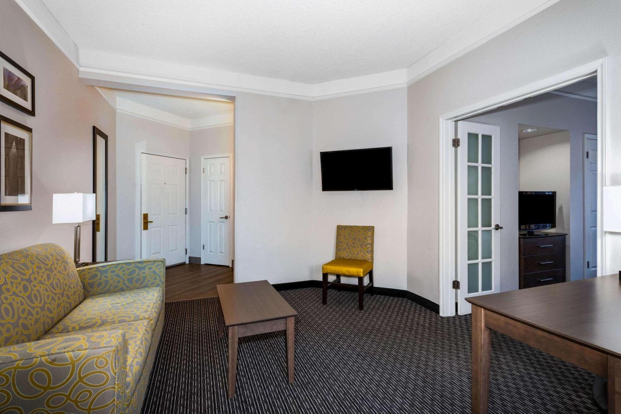King Suite View Non-Smoking