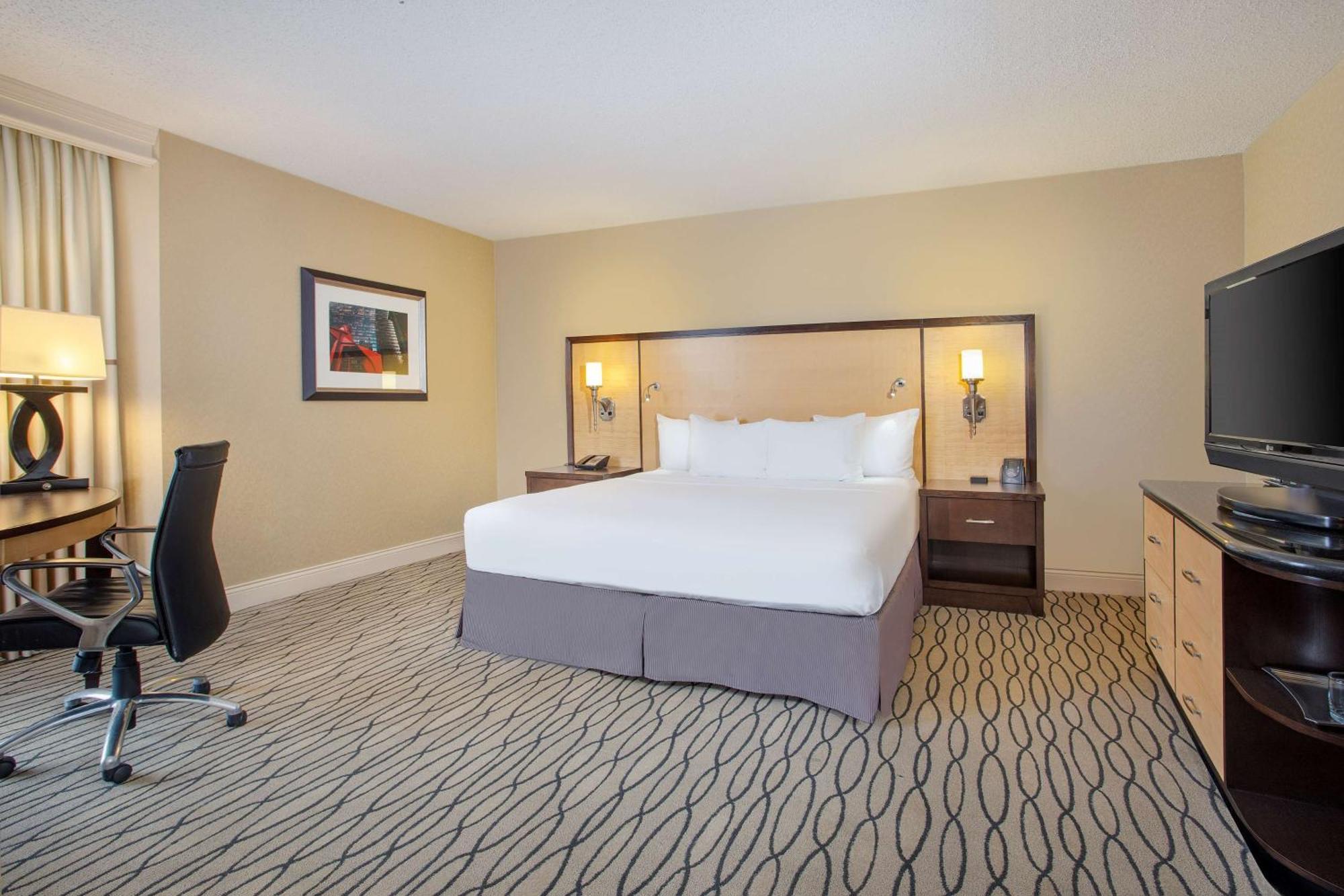 Deluxe King Room