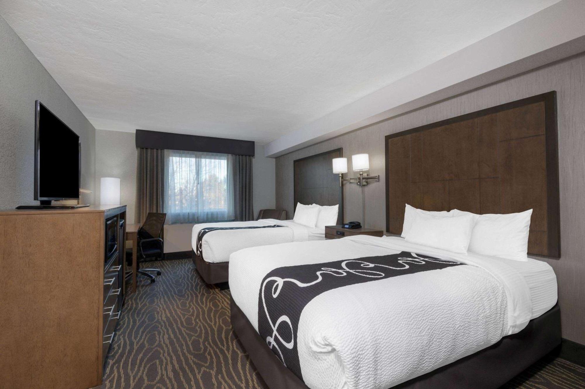 Queen Room Two Queen Beds