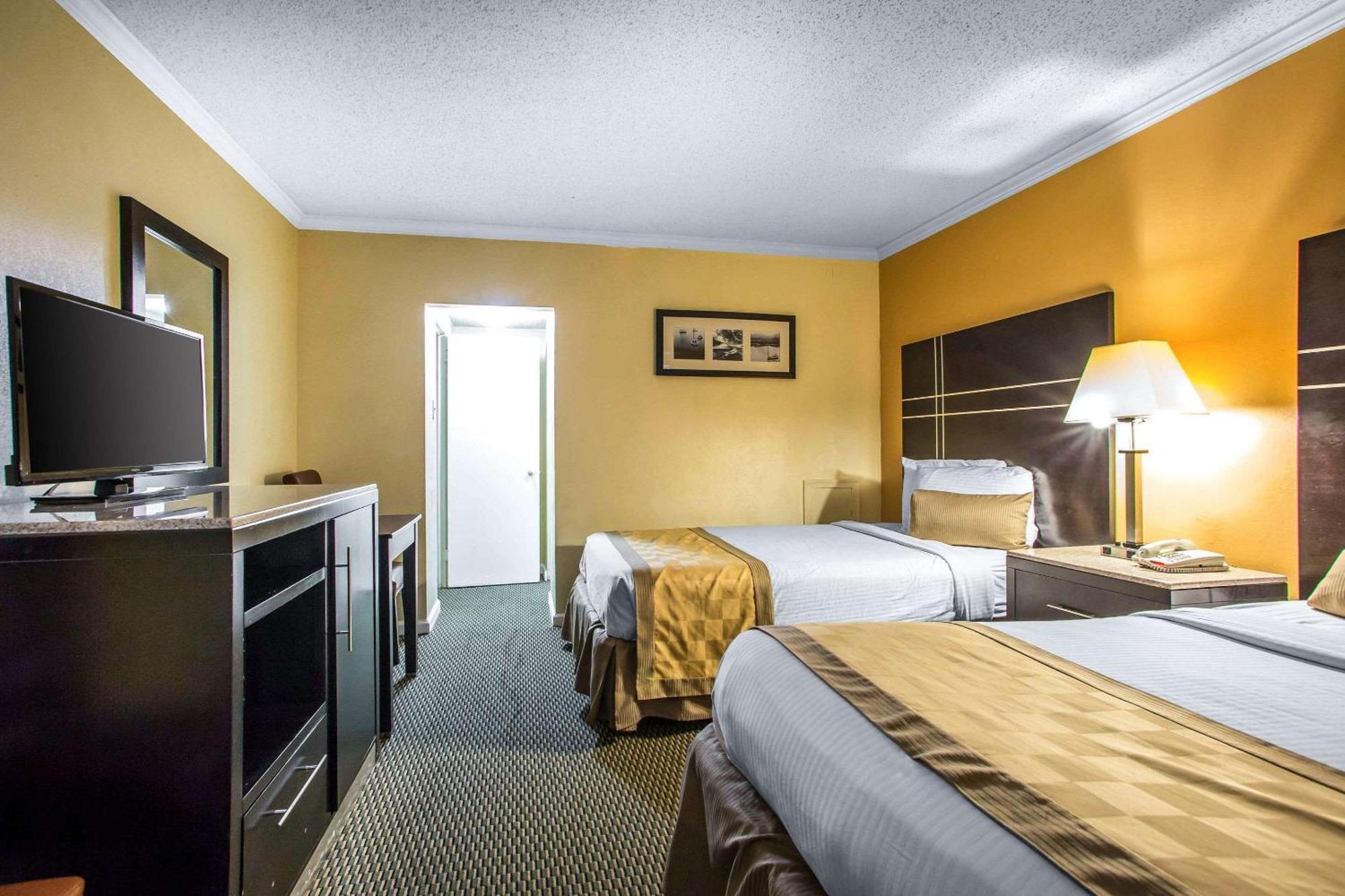 Double Room Two Double Beds Smoking