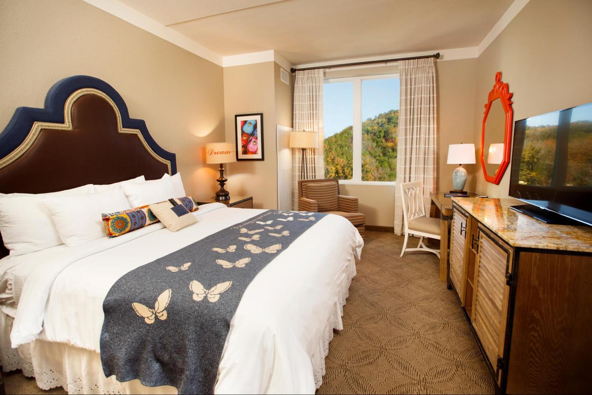 Deluxe King Room