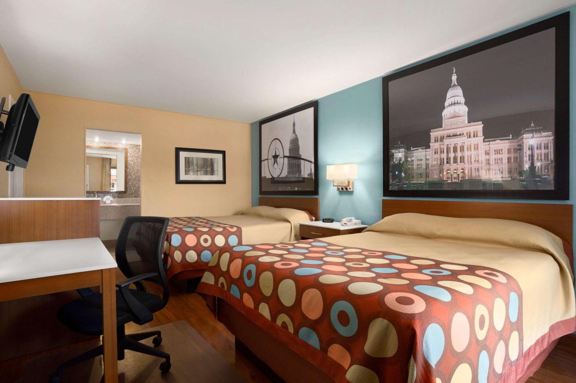 Superior Queen Suite Three Queen Beds Non-Smoking