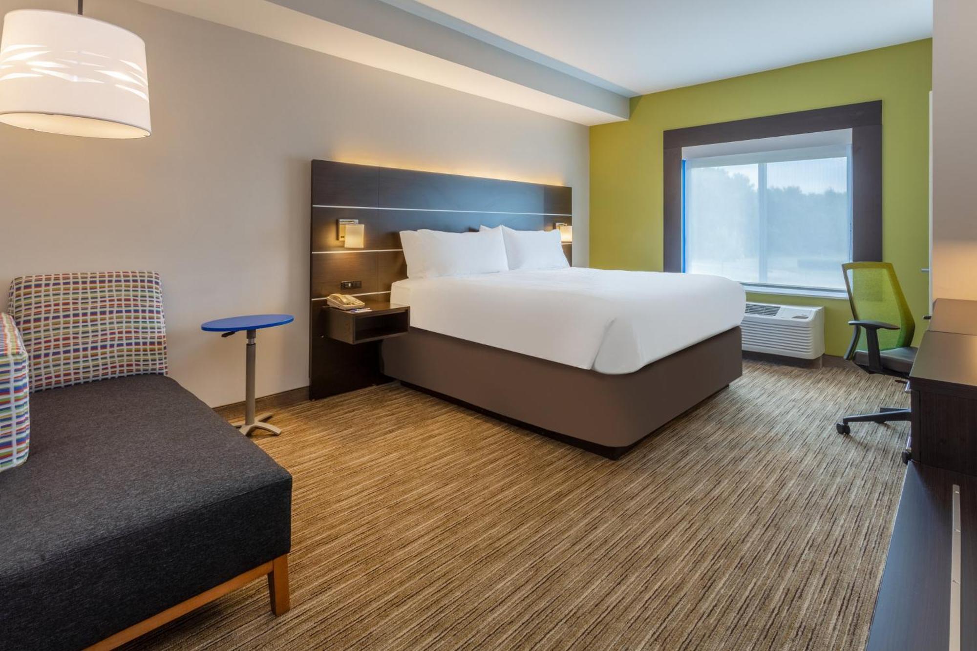 Standard Room,1434442513:JPEG