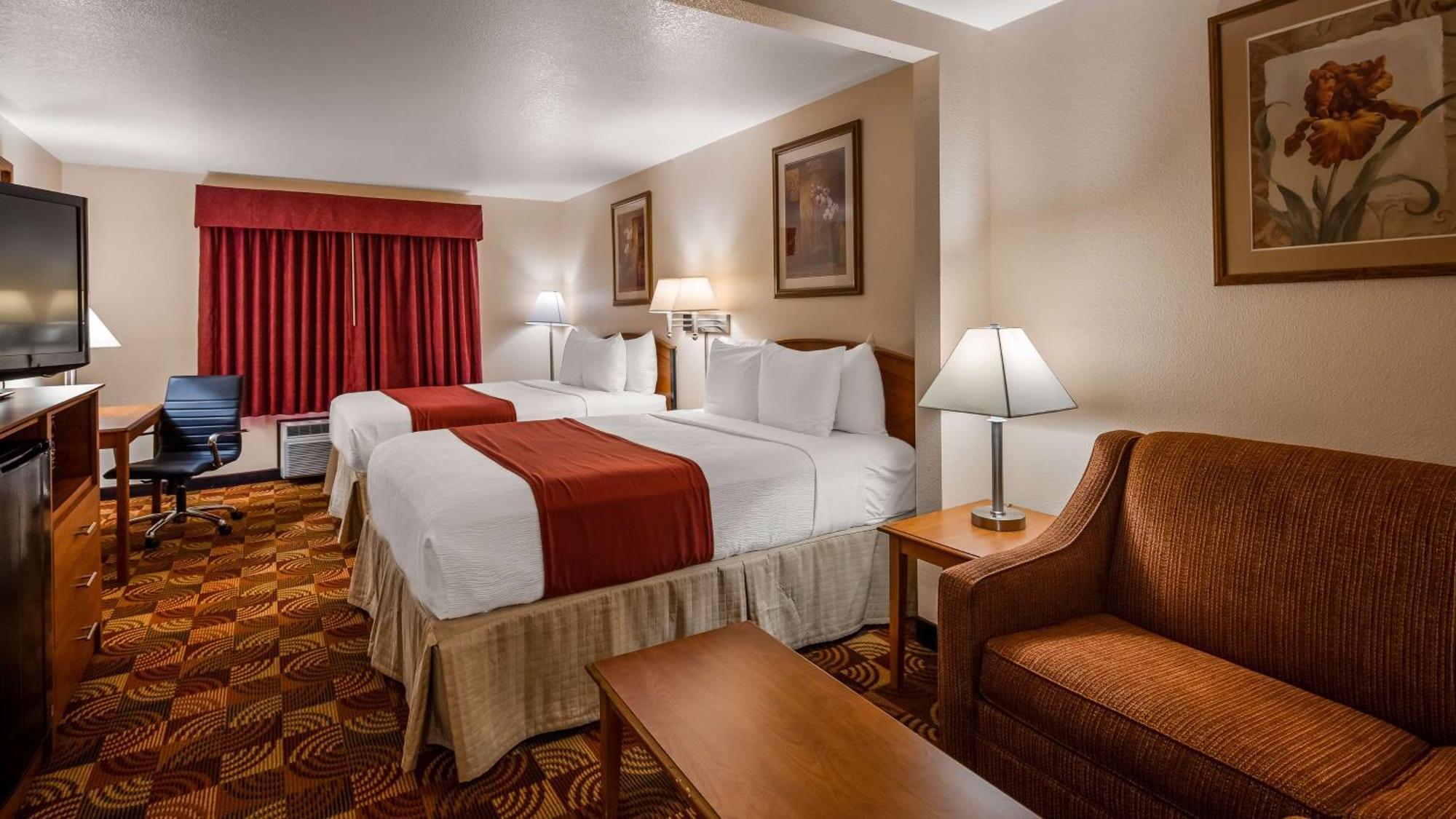 Queen Suite Two Queen Beds Non-Smoking