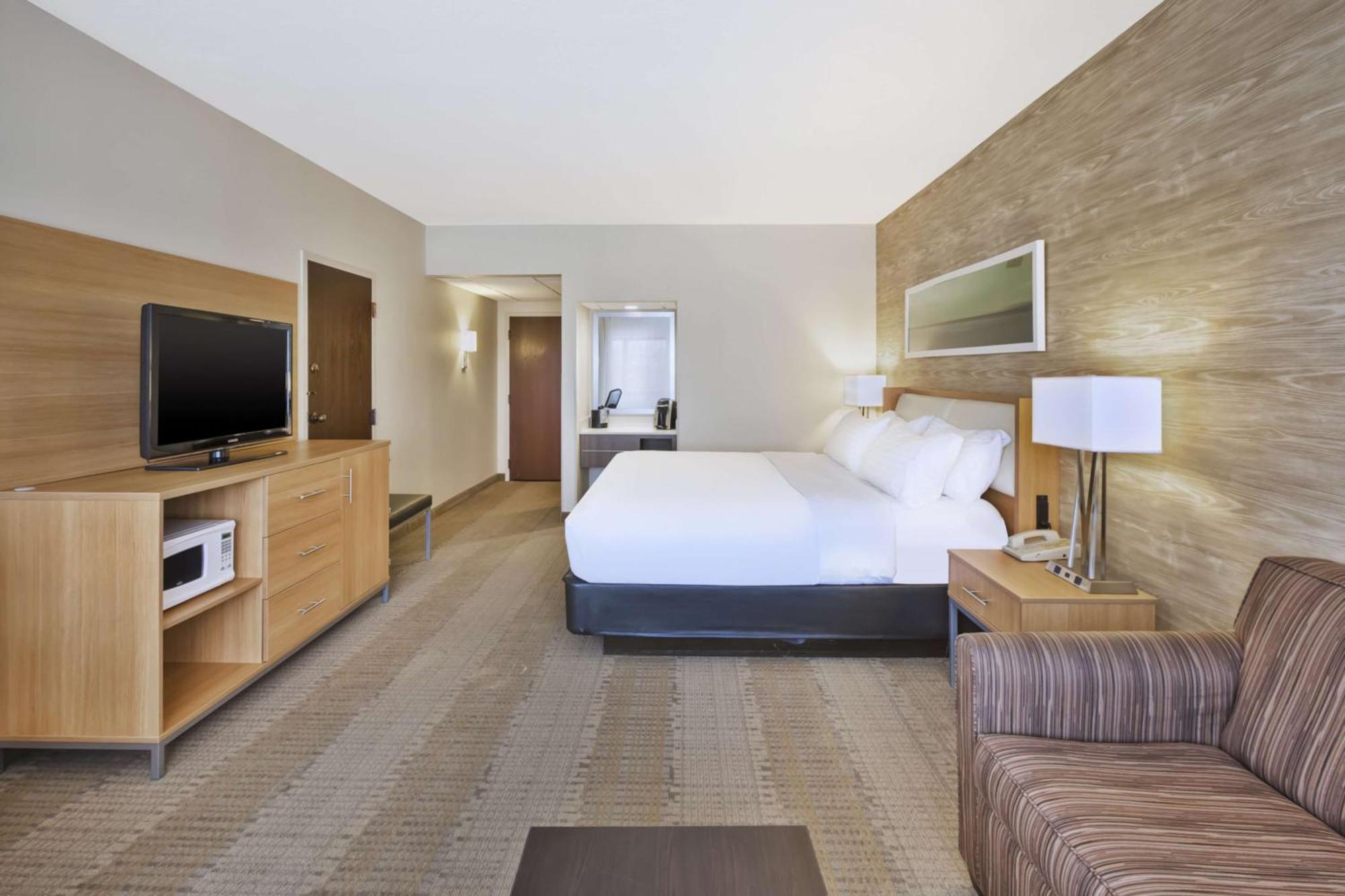 King Room,1649892340:JPEG