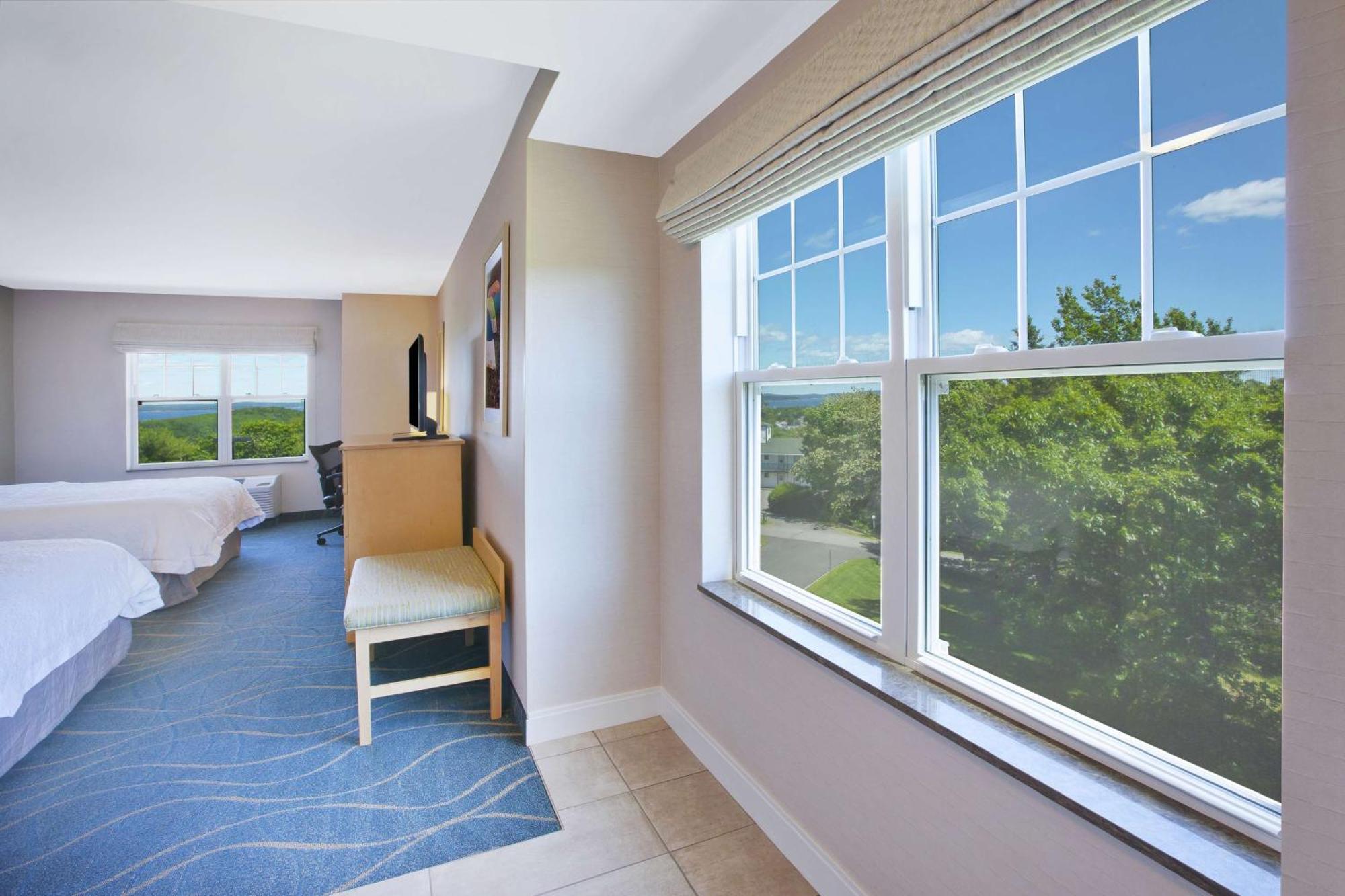 Queen Room Two Queen Beds Ocean View