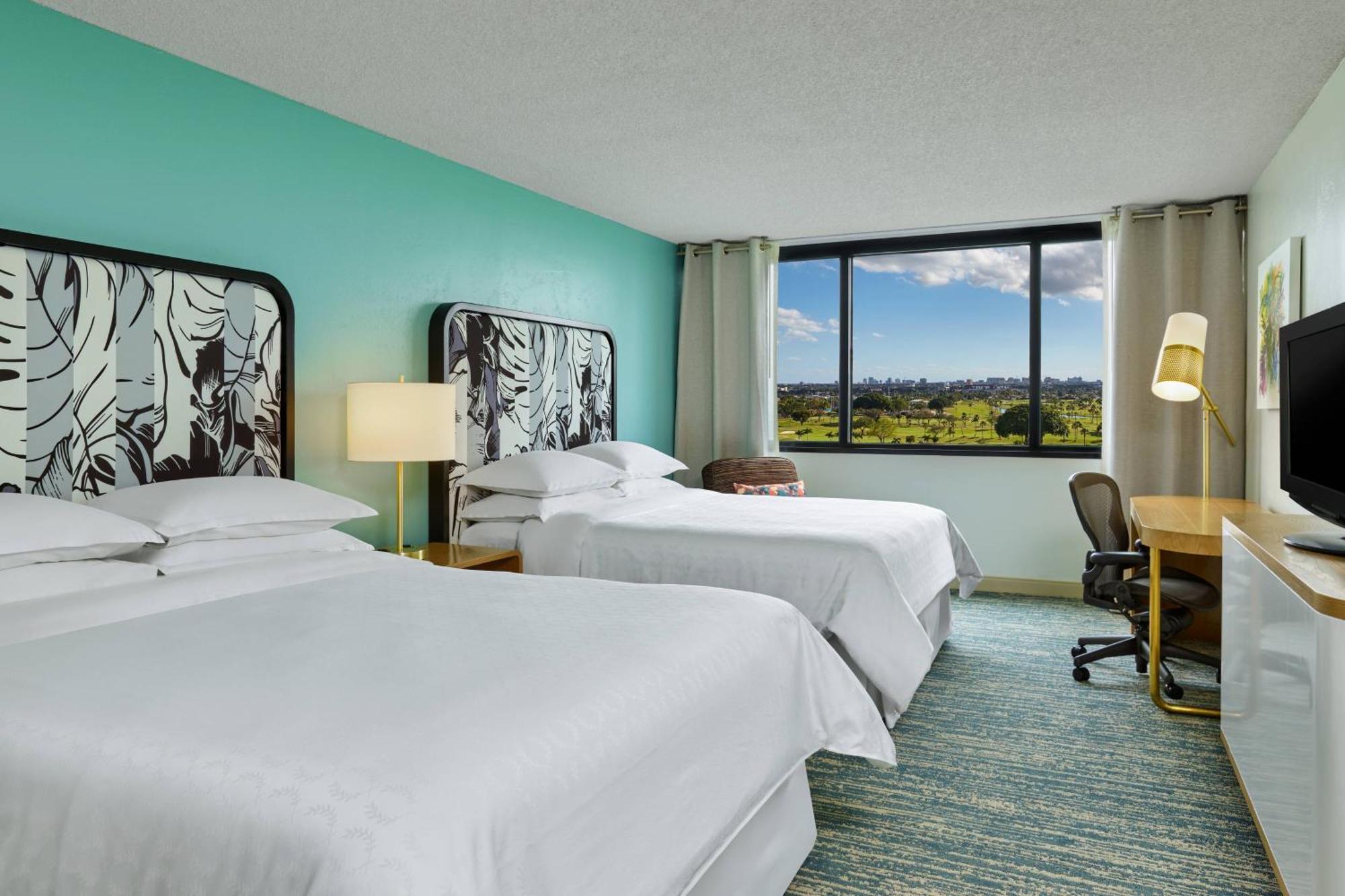 Club level Guest room 2 Queen Top floor,1276209751:JPEG