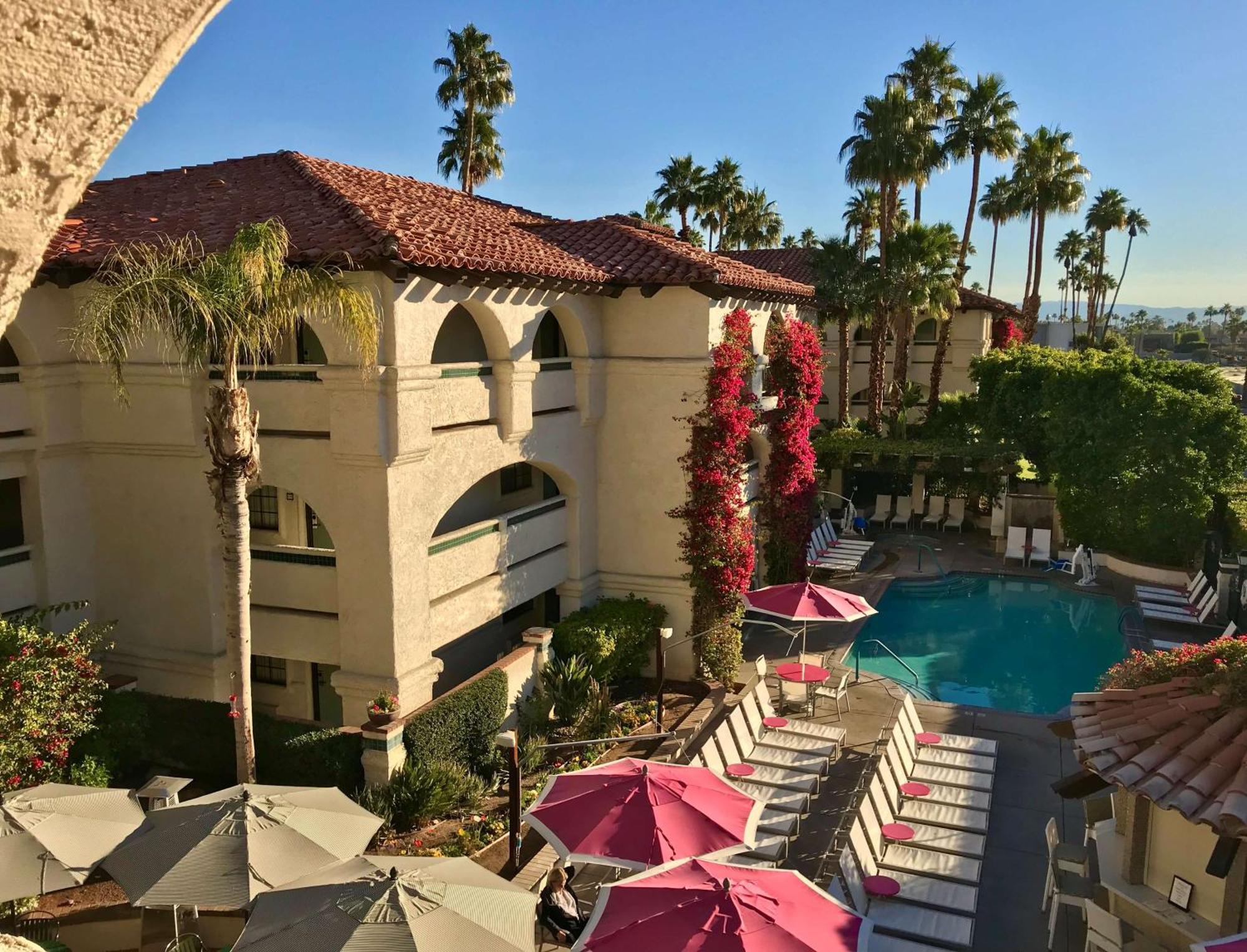 King Room Pool View Non-Smoking