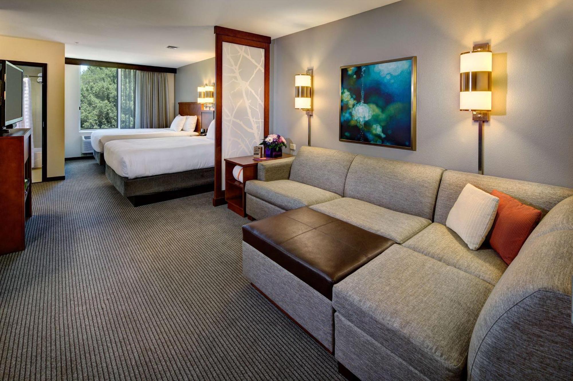 Queen Room Two Queen Beds Sofa Bed High Floor