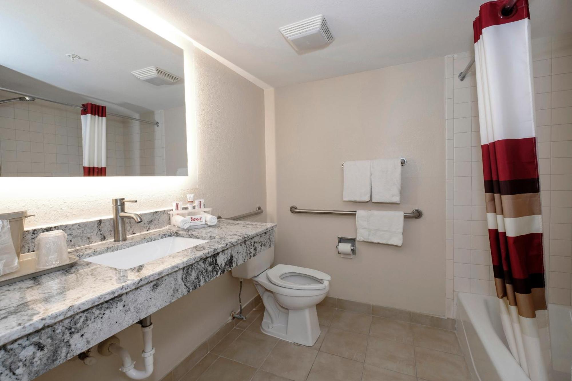 Deluxe King Room Disability Access Non-Smoking