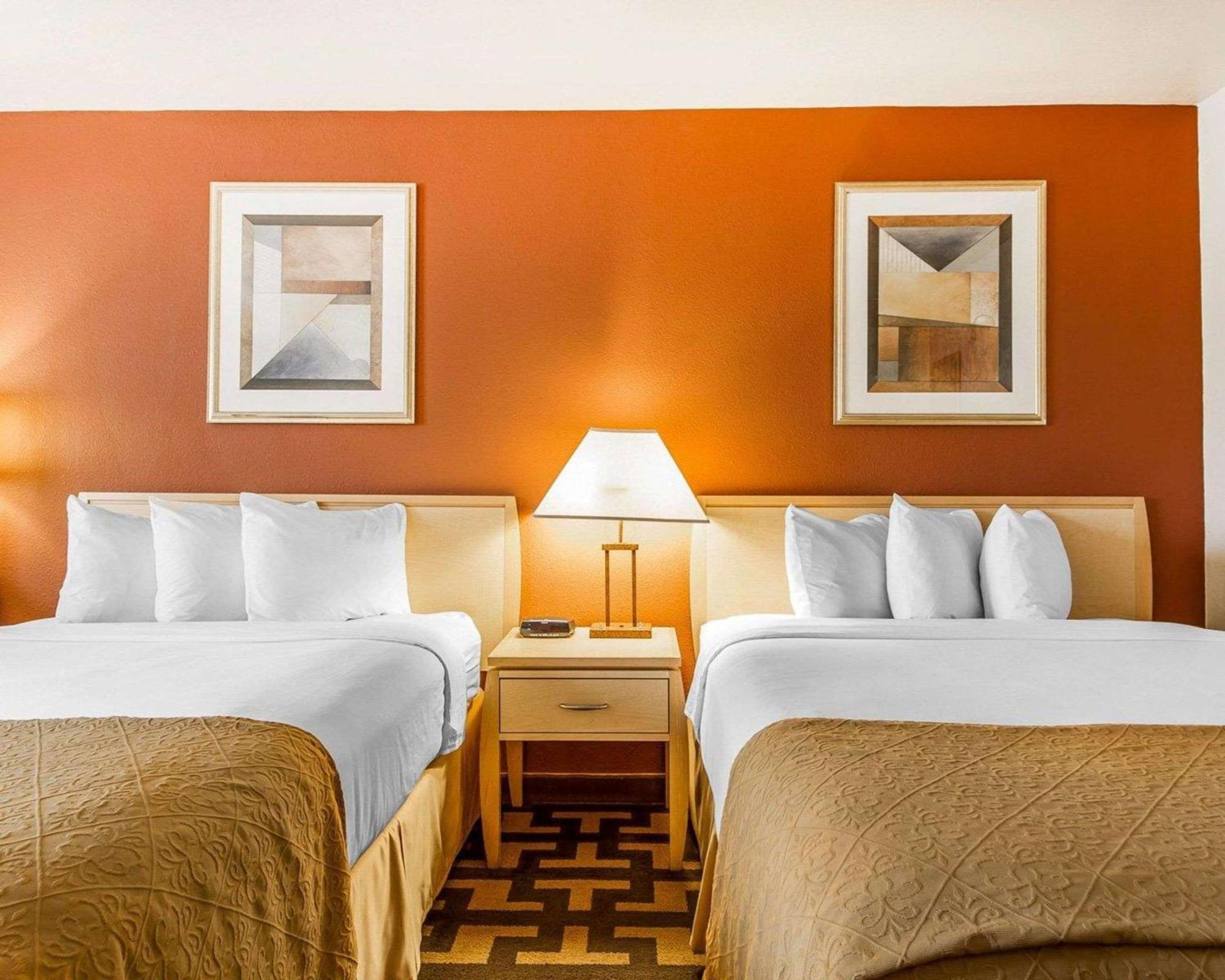 Room Two Double Beds Non-Smoking