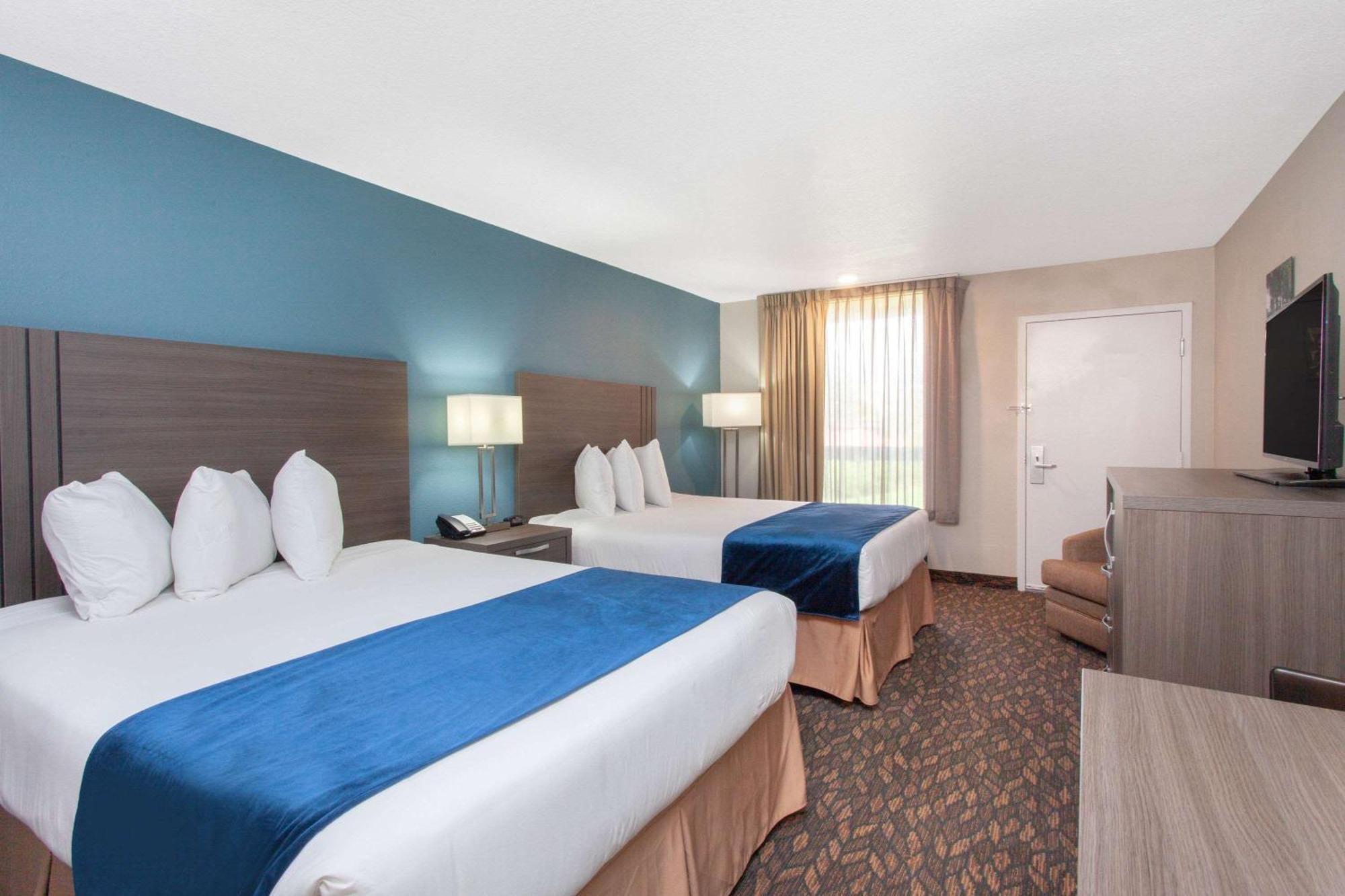 Queen Room Two Queen Beds Pool View