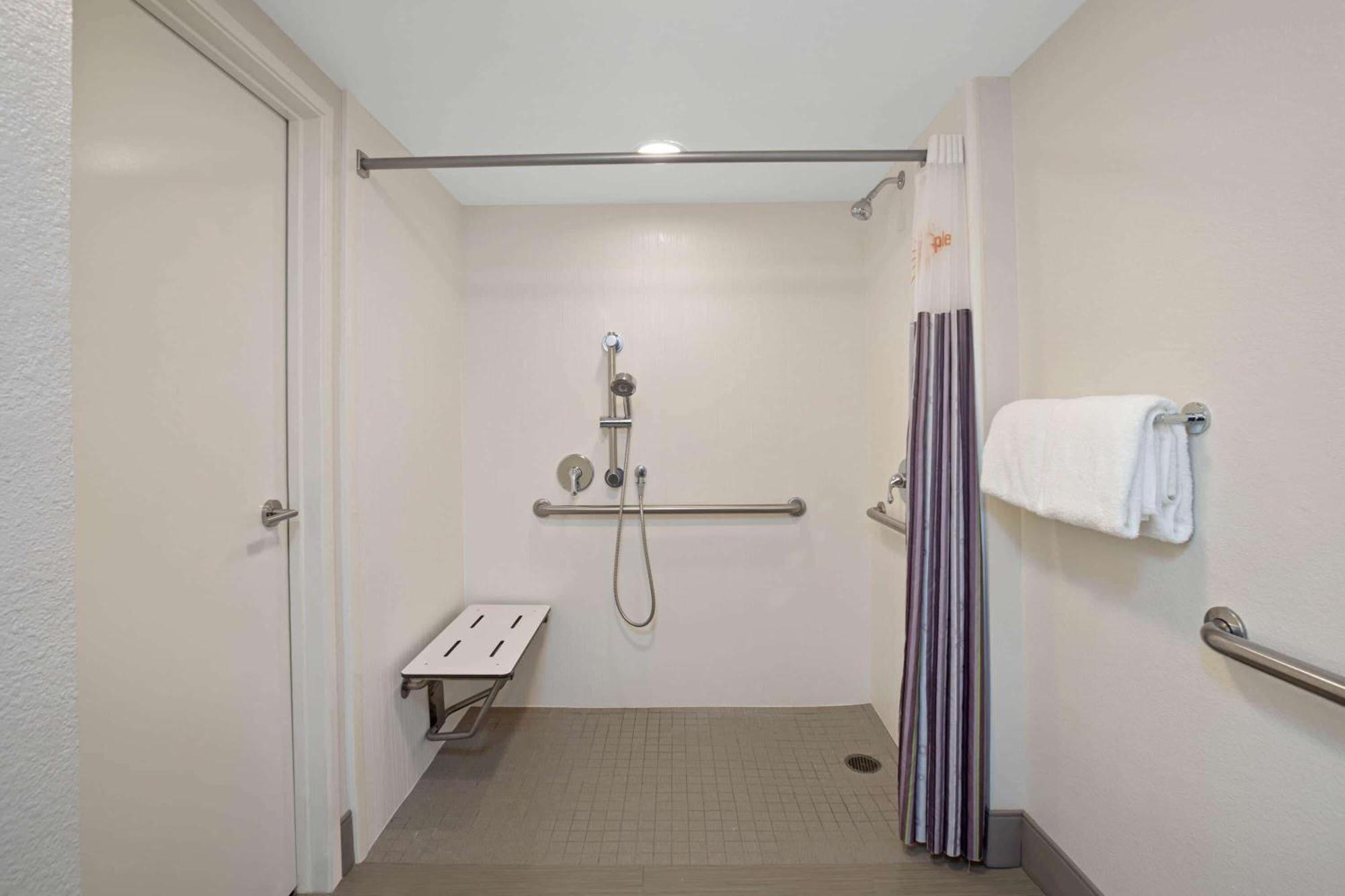Double Room Disability Access,1276646818:JPEG