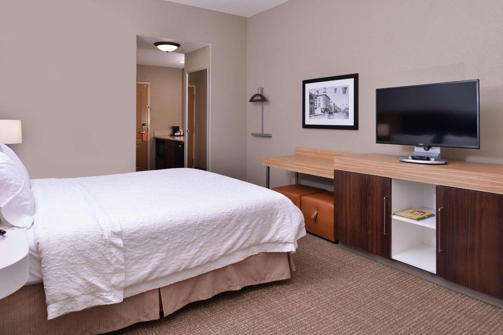 King Room King Bed Non-Smoking