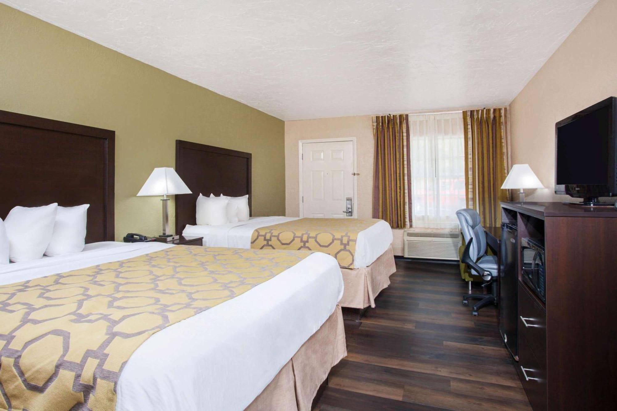 Queen Room Two Queen Beds Non-Smoking