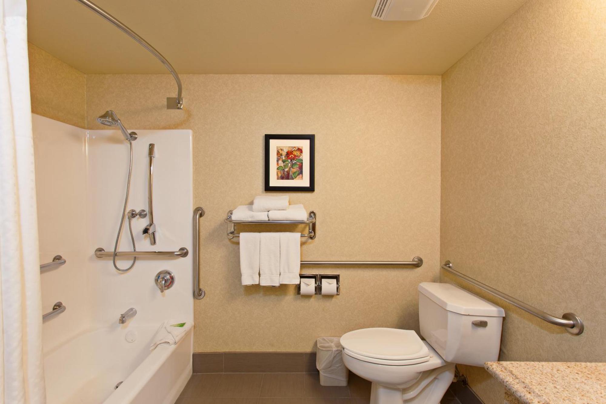 Standard King Room with Mobility Accessible Tub