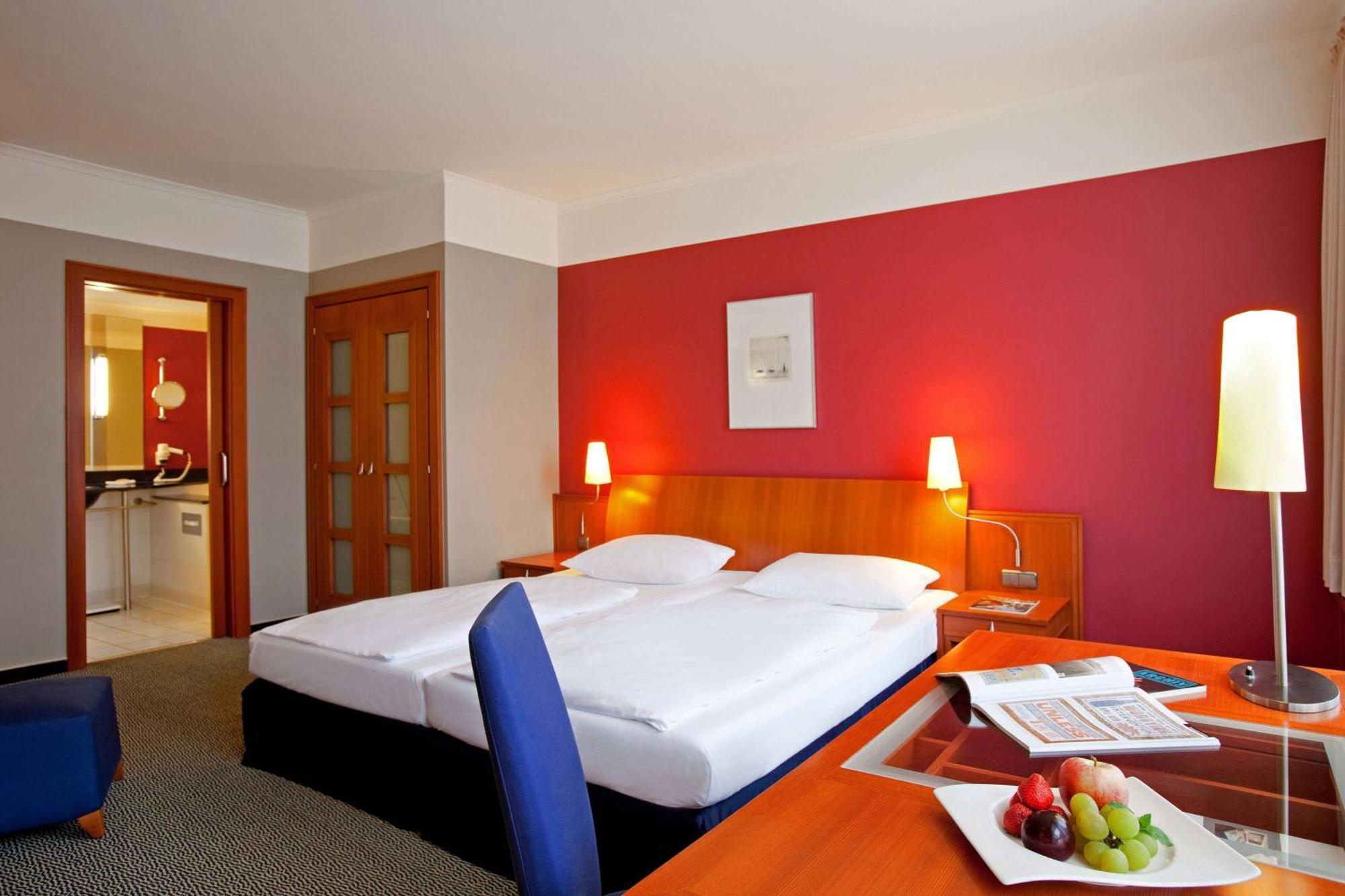 Deluxe Double Room,61887742:JPEG
