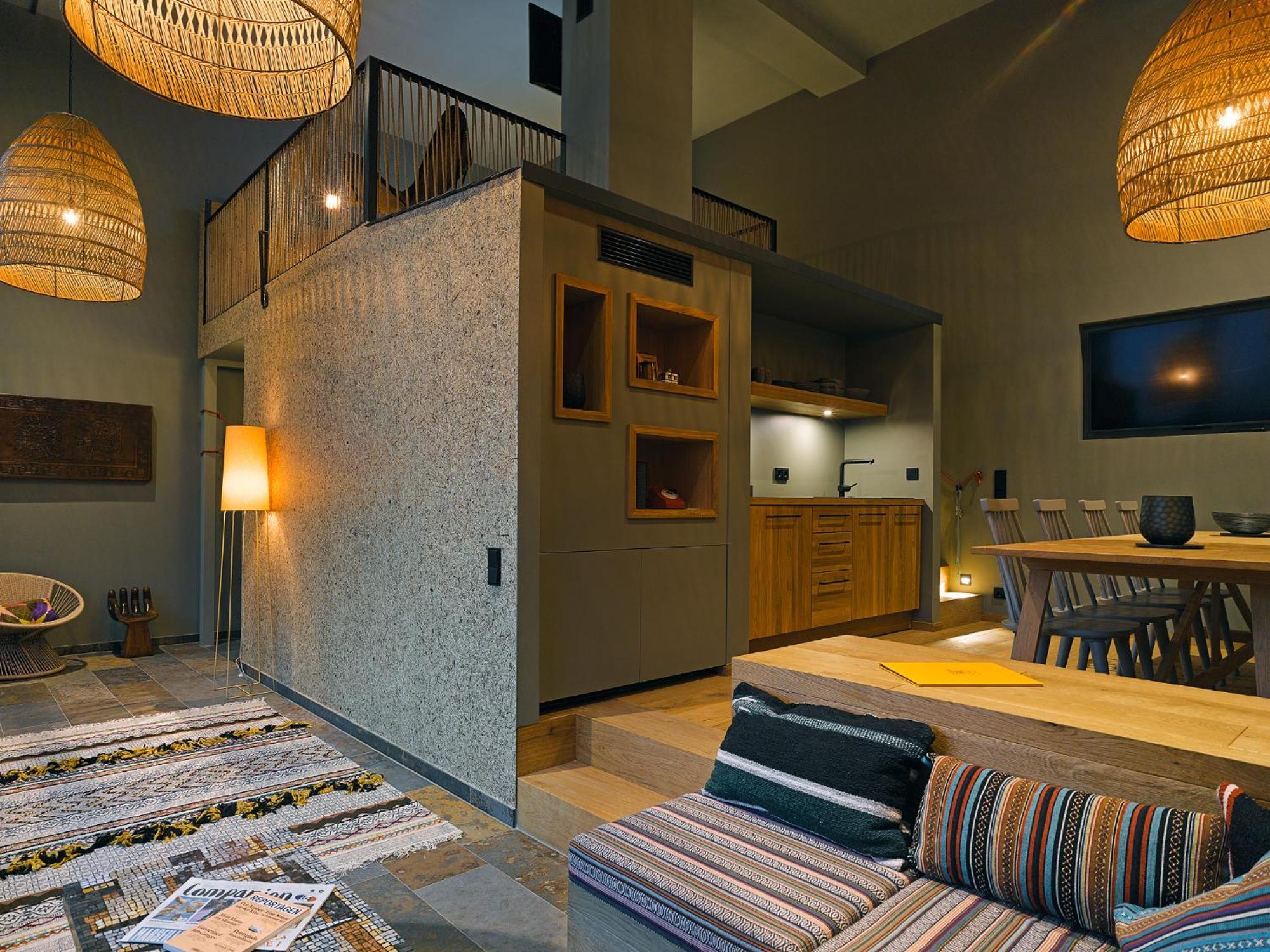 Machu Picchu Suite,1765169452:JPEG
