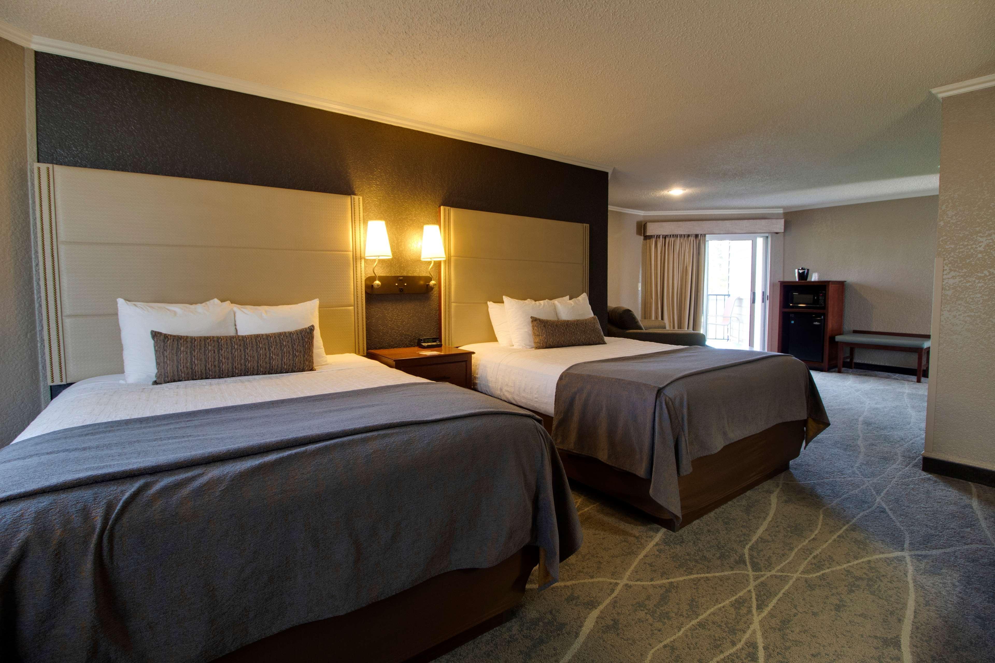 Queen Room Two Queen Beds Private Balcony
