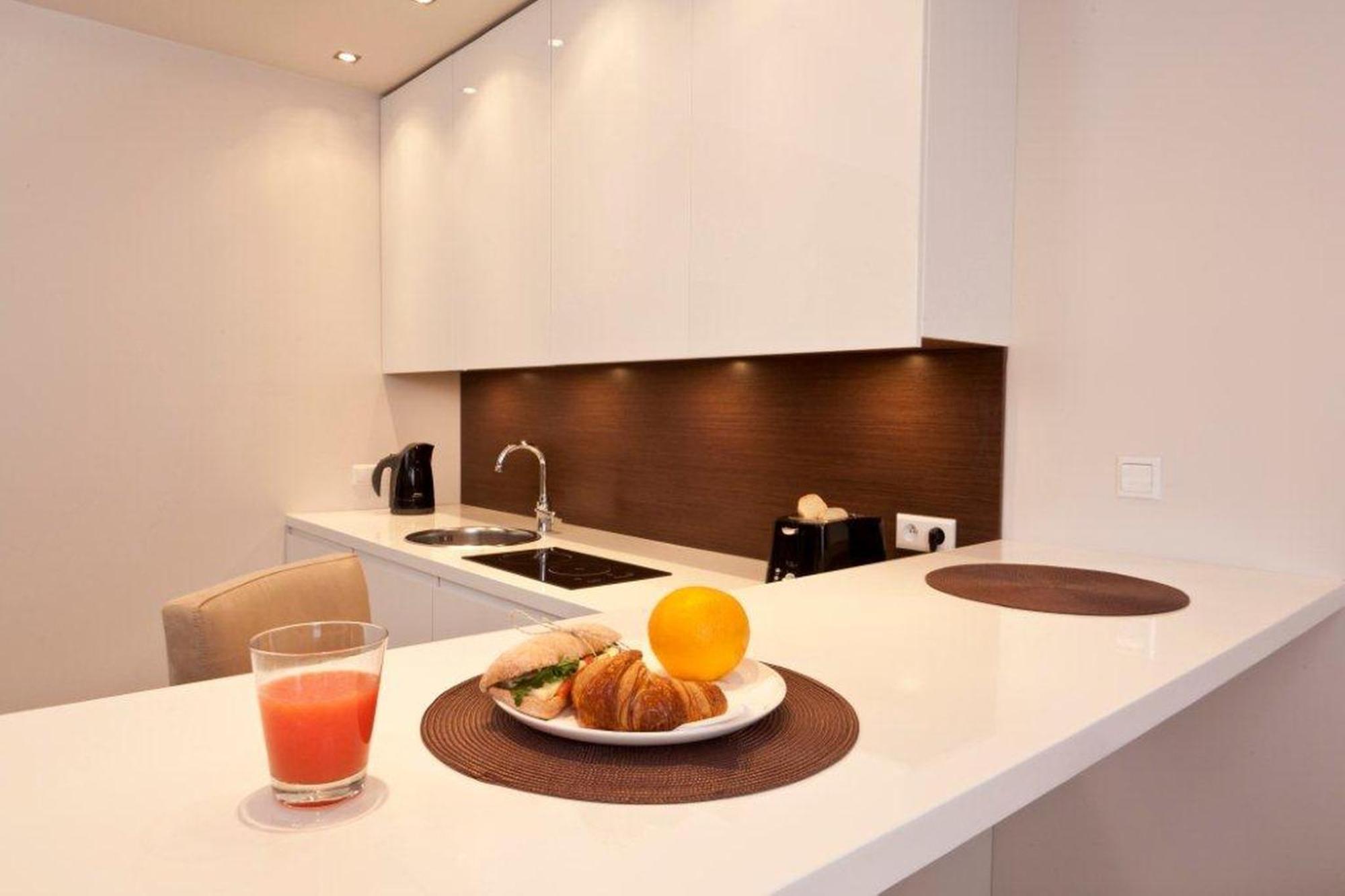 Studio Apartment