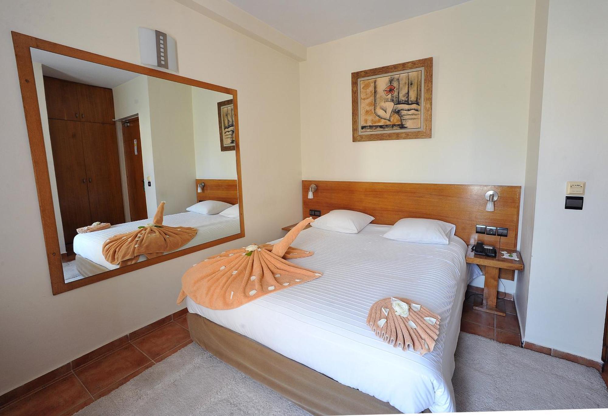 Standard Room,676222125:JPEG