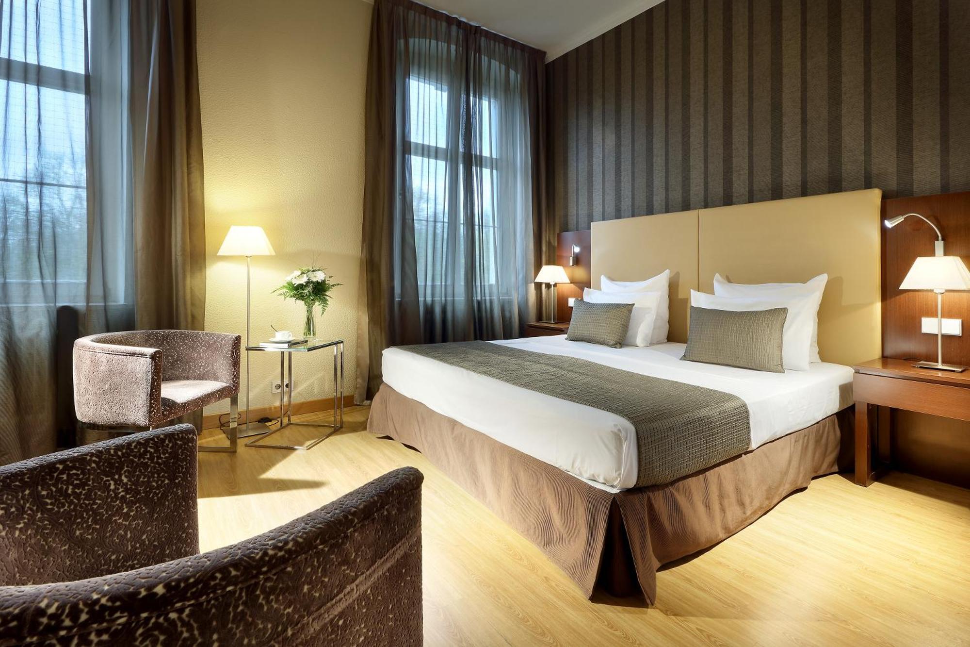 Standard Double Room,1705808377:JPEG