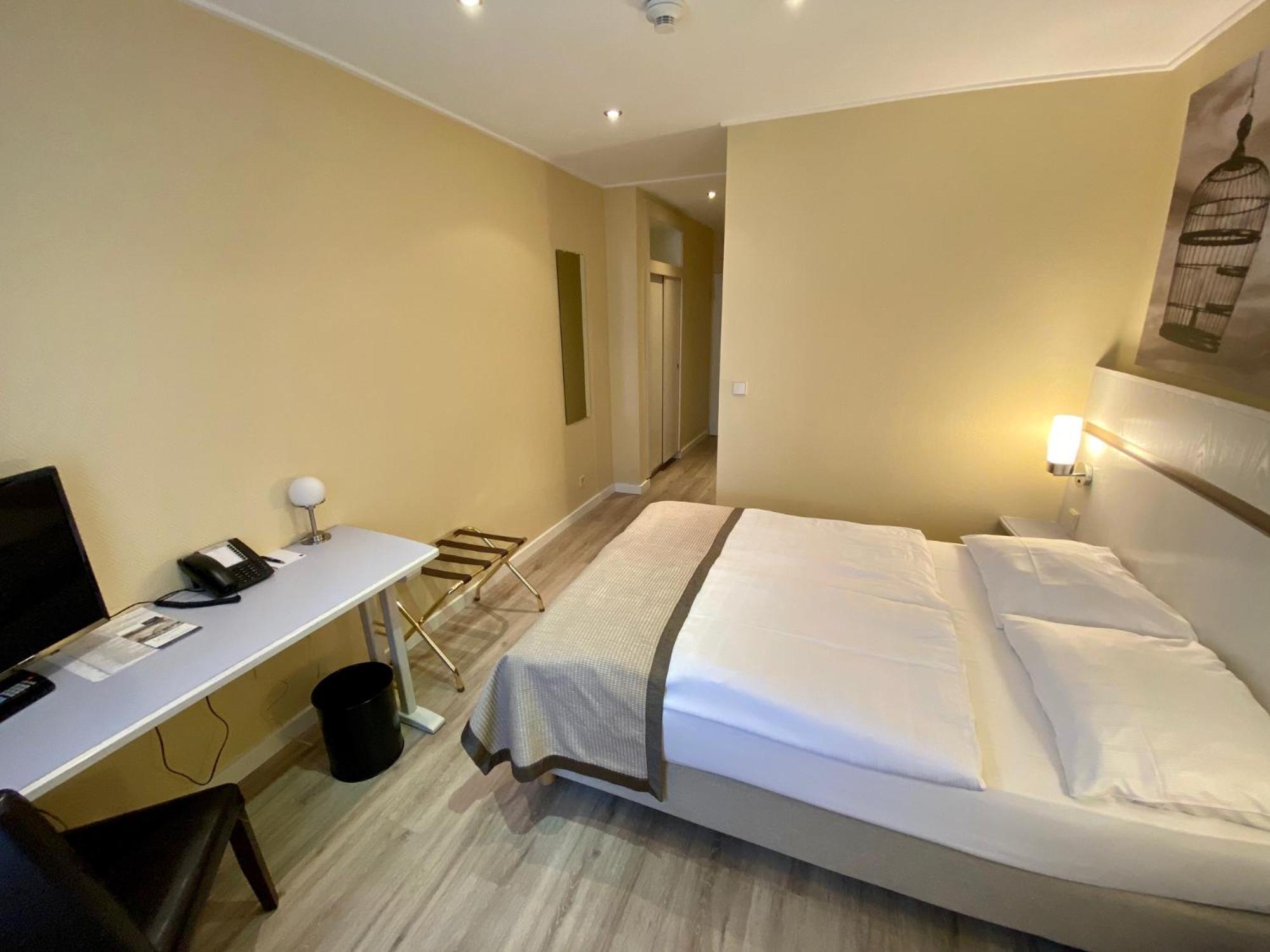 Economy Double Room