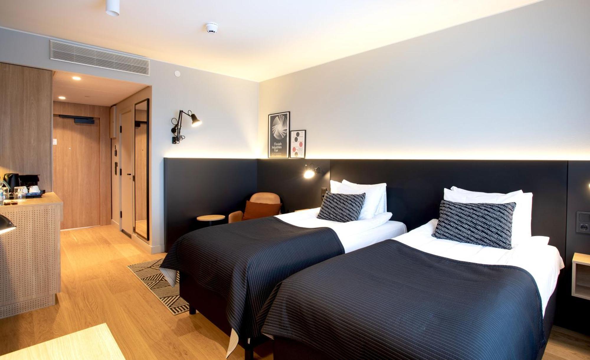 Upgraded Standard Room,1277400421:JPEG