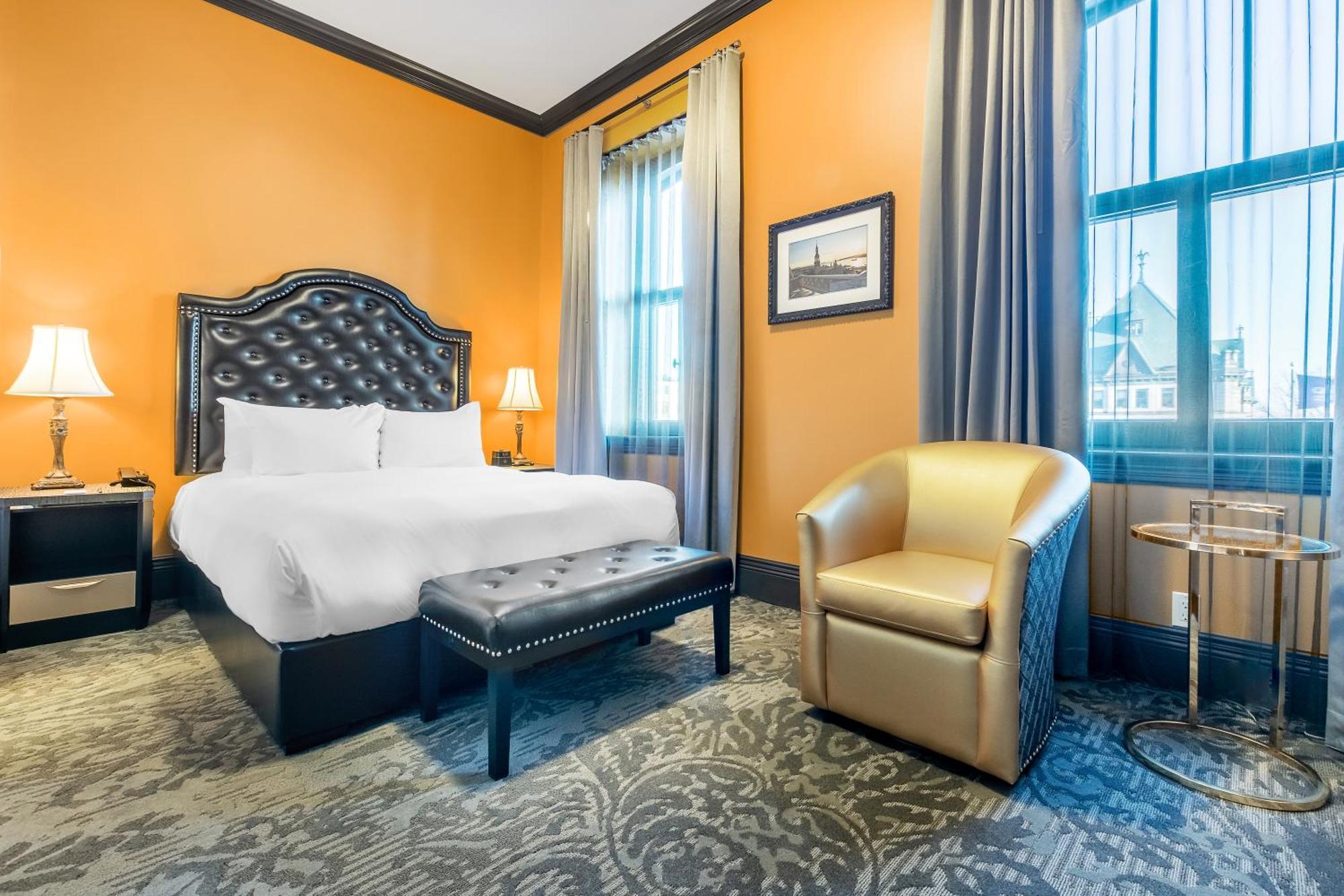 Corporate Queen Room,999377043:JPEG