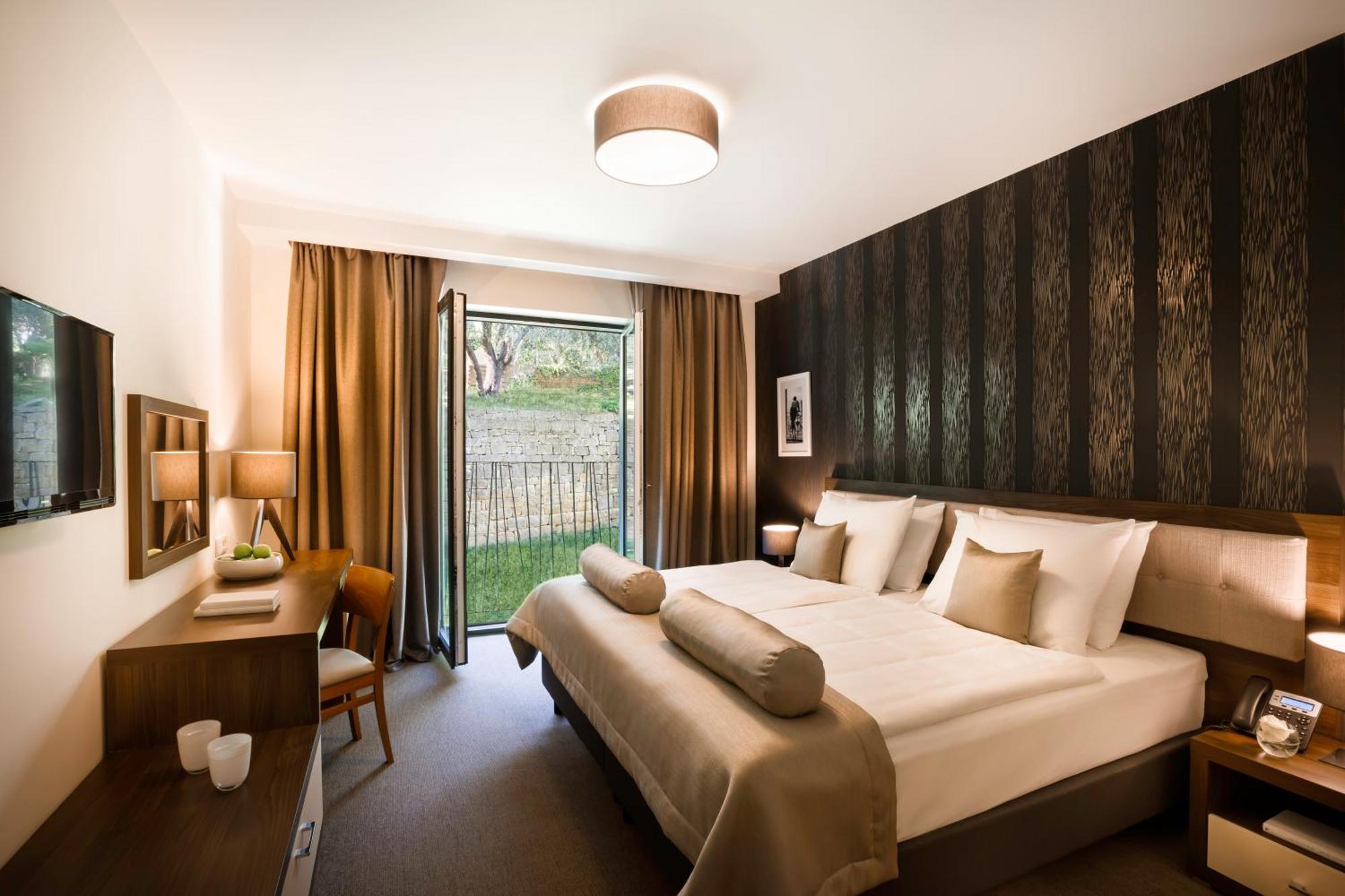 Standard Twin Room Park View