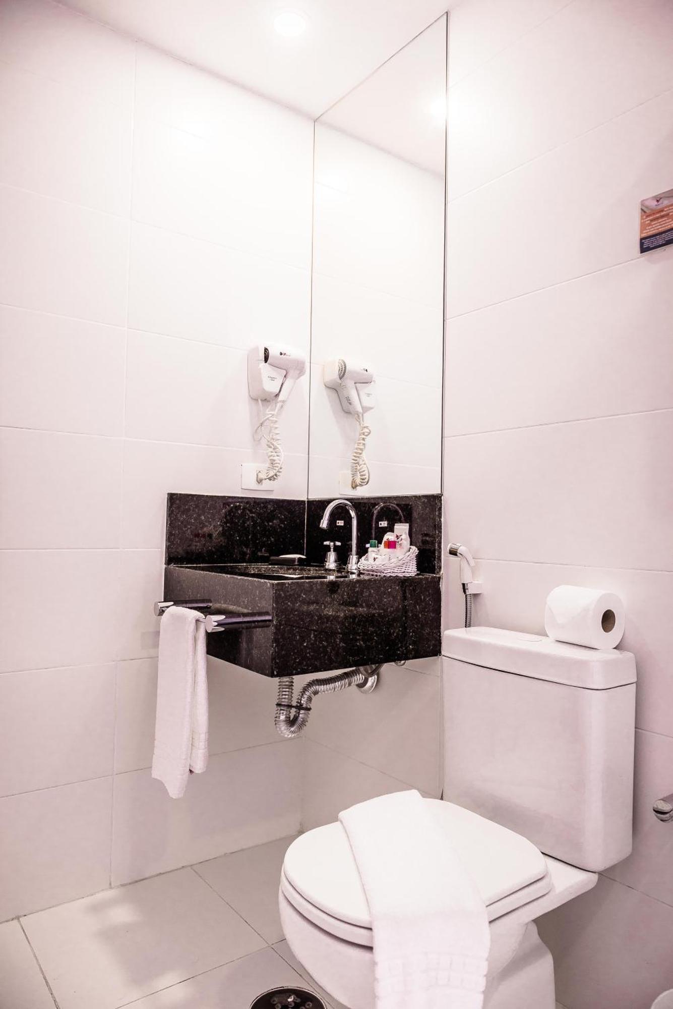 Standard Queen Room,1672566093:JPEG
