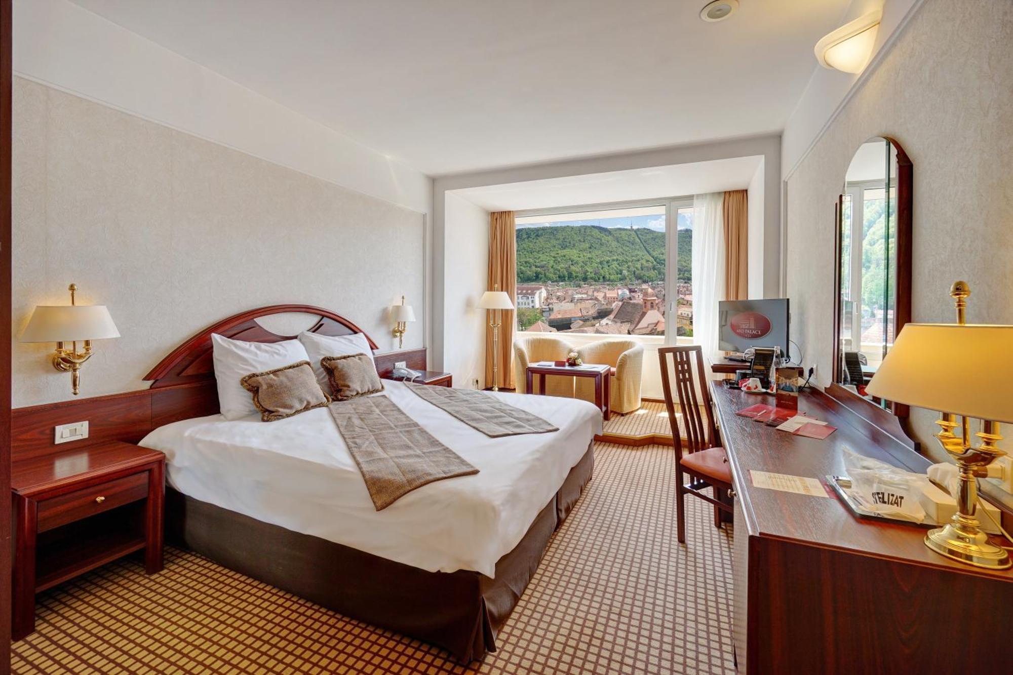 Queen Room City