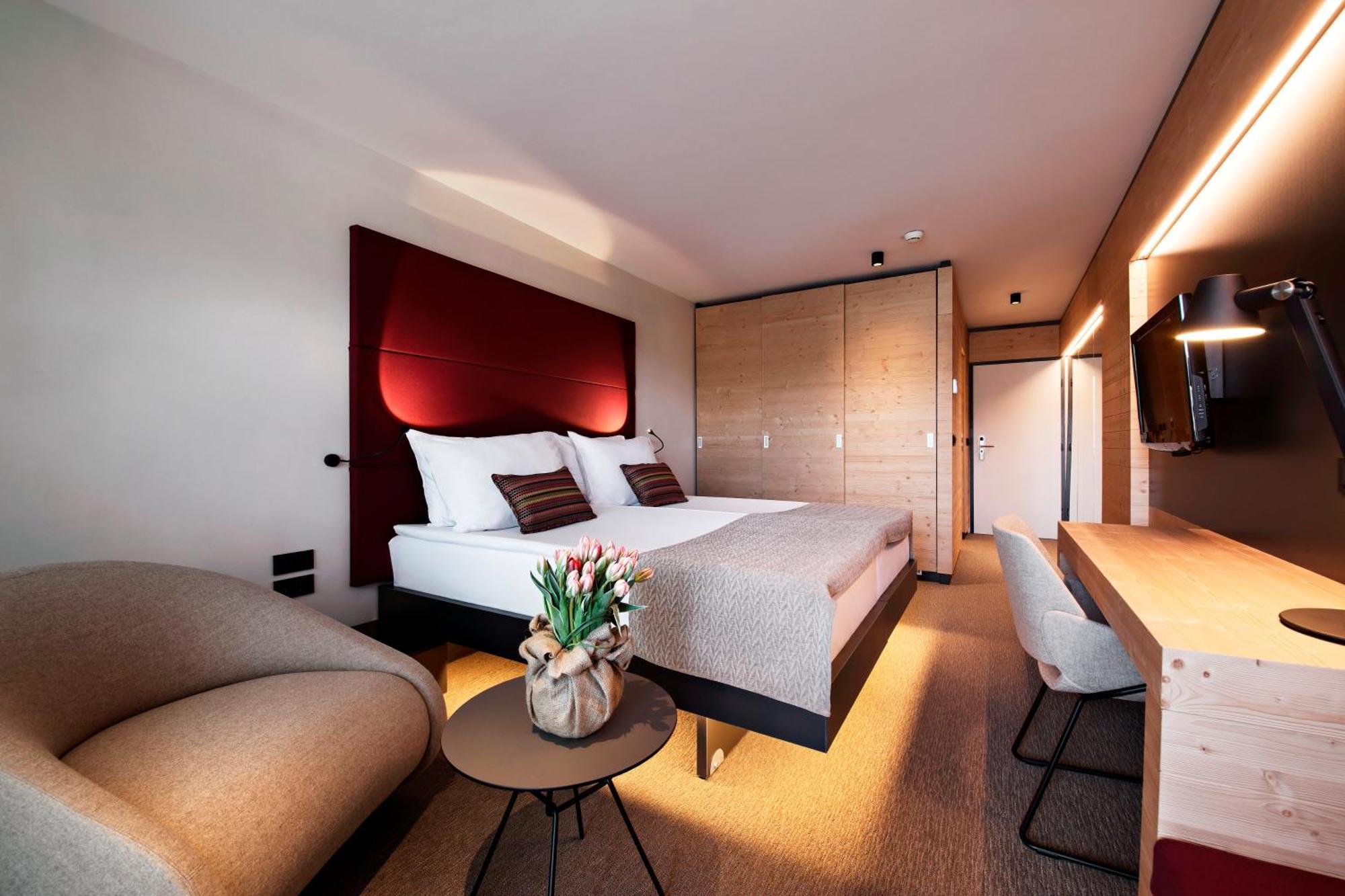 Double Room with Balcony,1277737987:JPEG