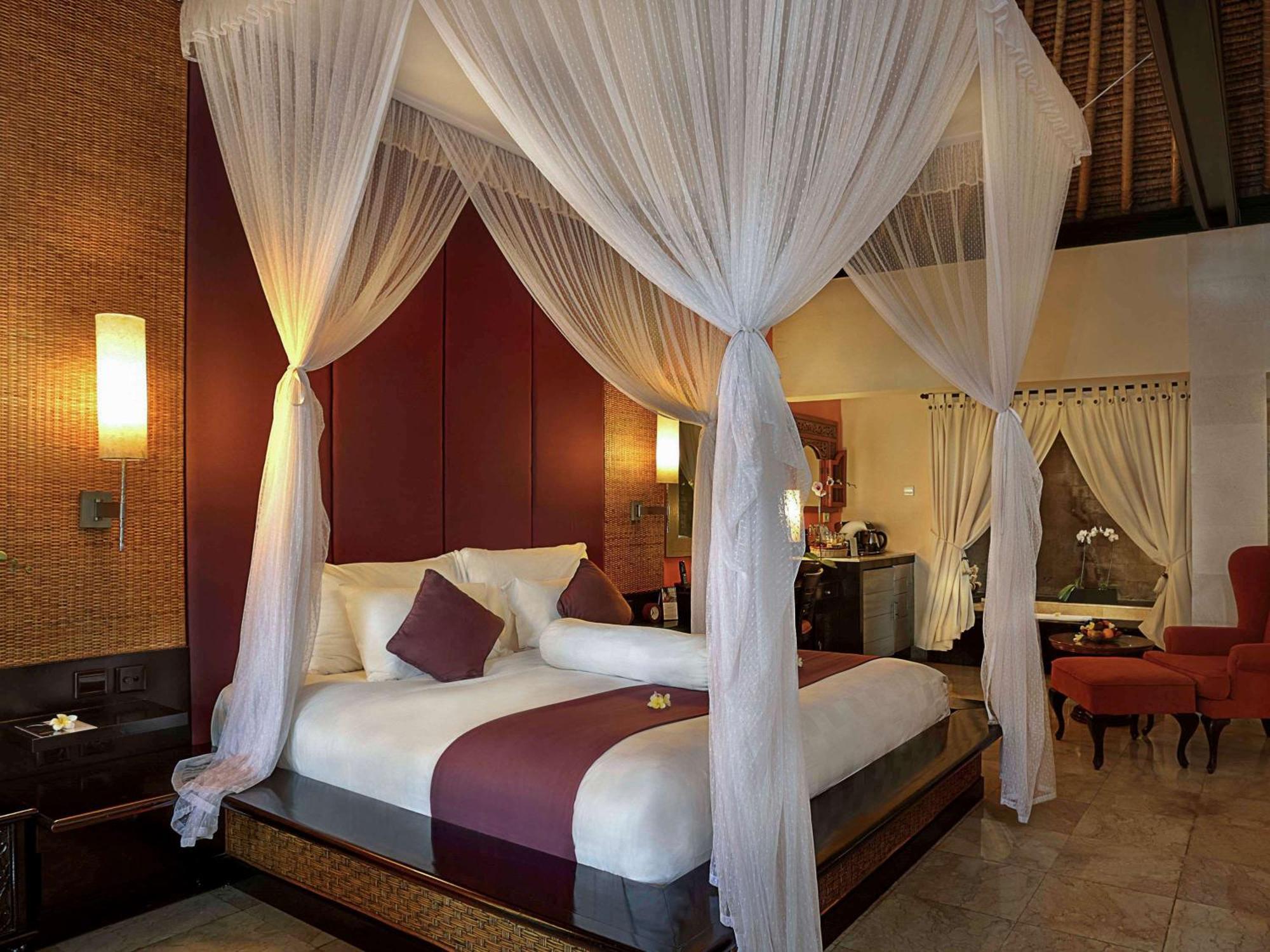 One - Bedroom Beach Front Villa with Private Pool