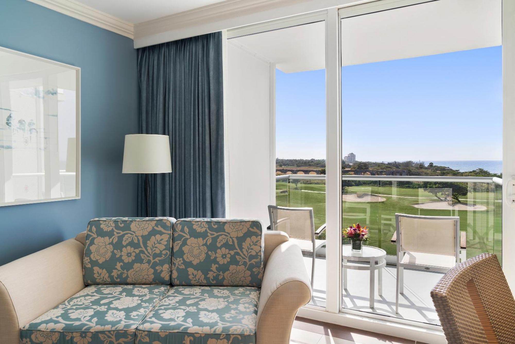 Partial Ocean View 1 King Bed