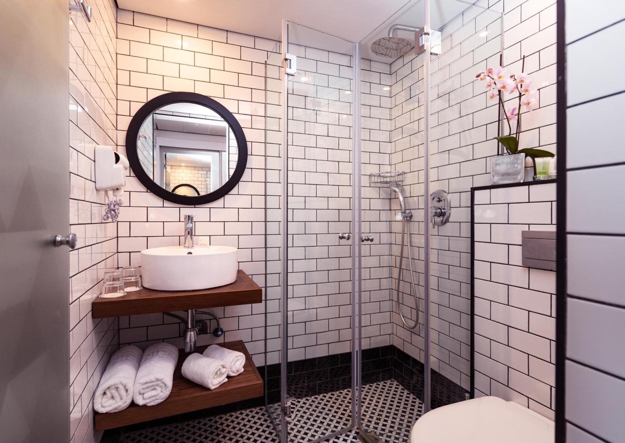 Deluxe Double or Twin Room Sea View
