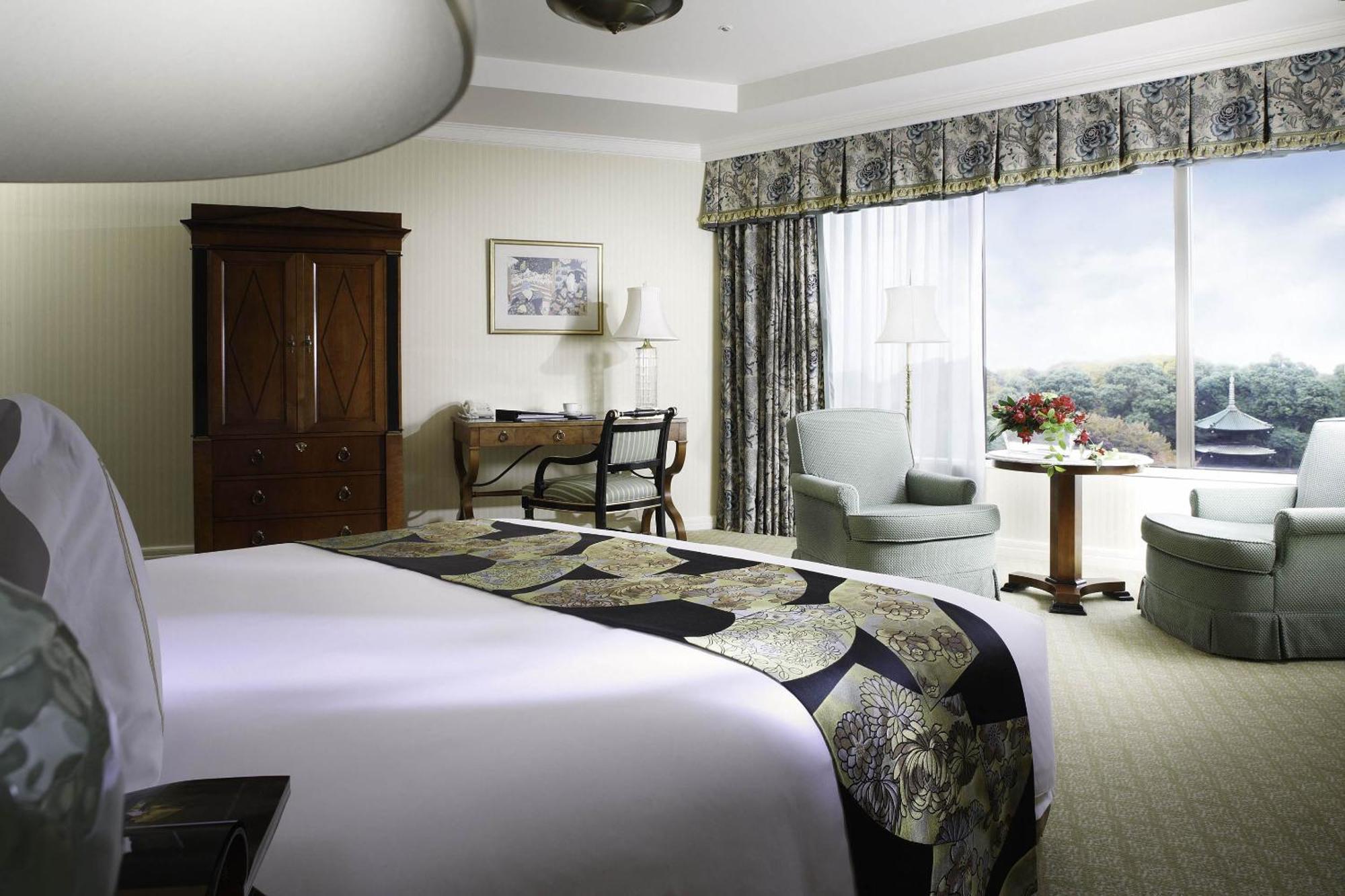 Prime Deluxe King Room or City View