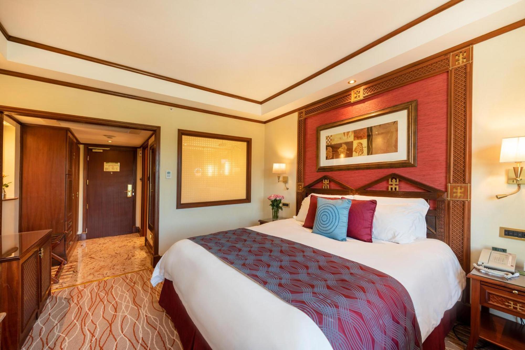 Executive Room,1441423924:JPEG