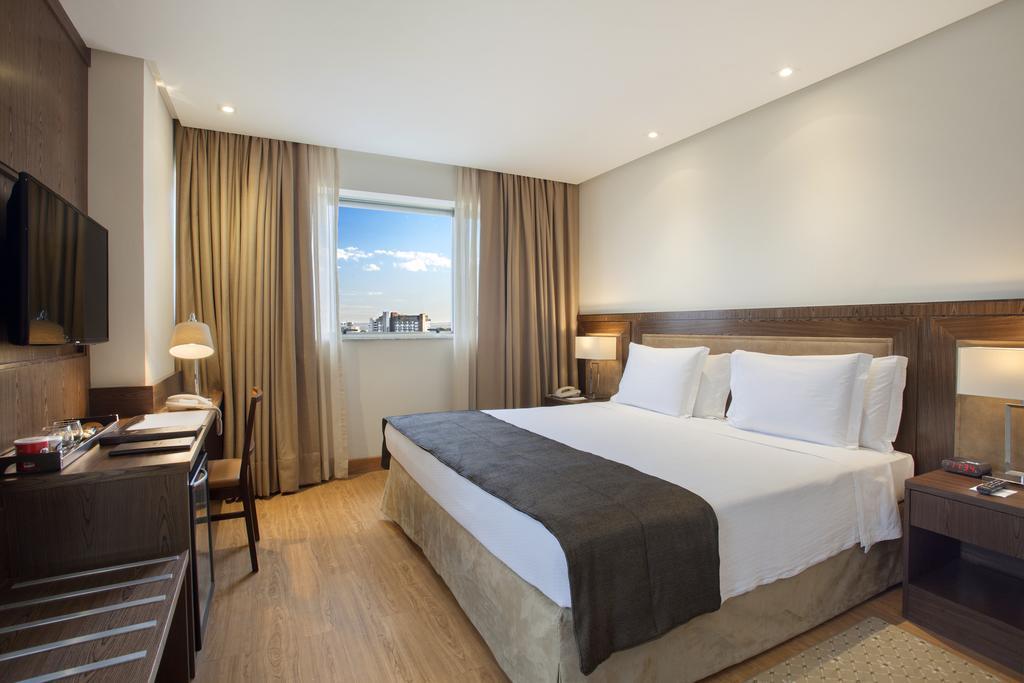 Deluxe Double Room Balcony,1547123215:JPEG